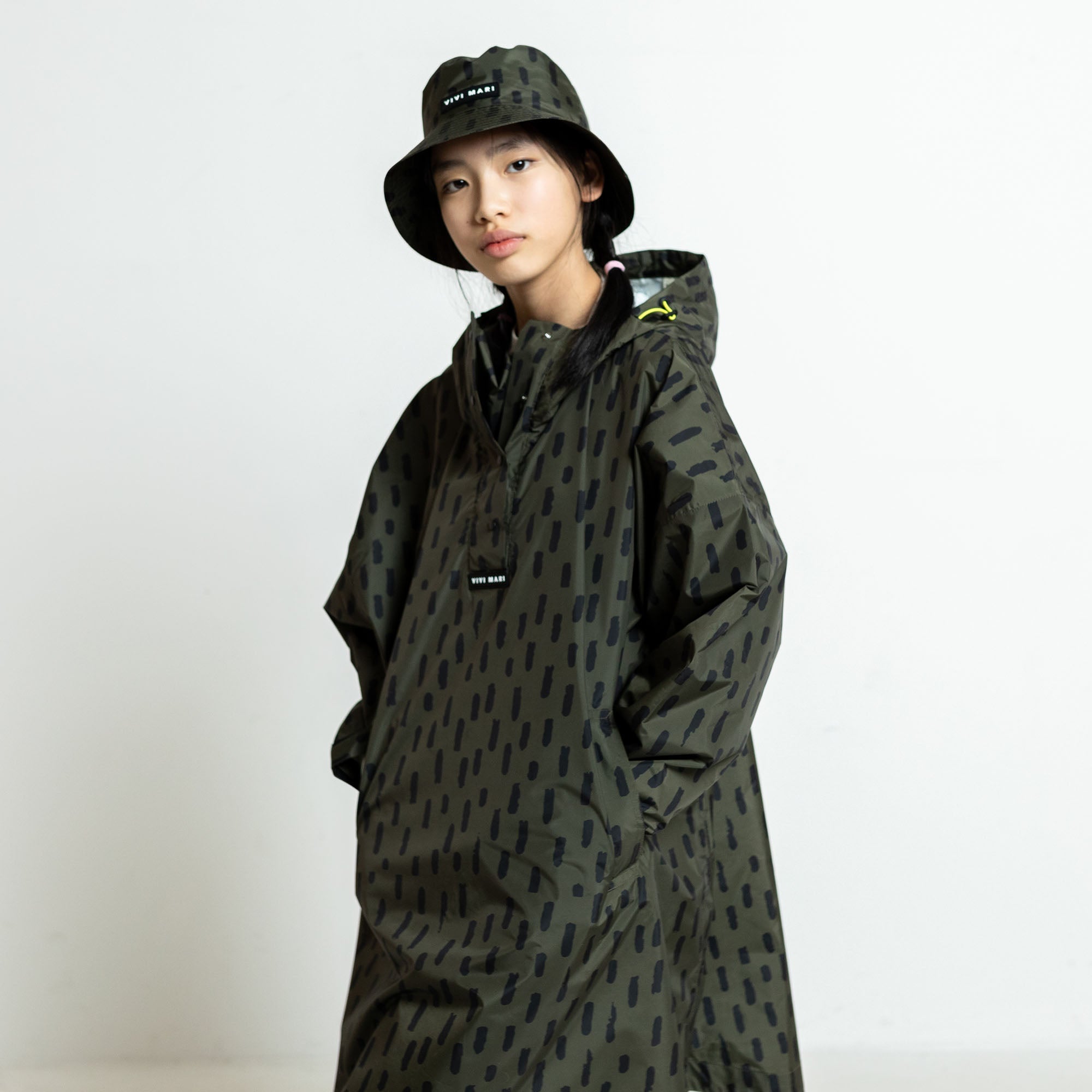 Kids Raincoat drops olive/black - VIVI MARI