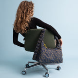Buckle Bag medium - leo splashes navy/olive