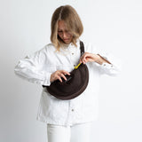 Padded Hip Bag medium - chocolate