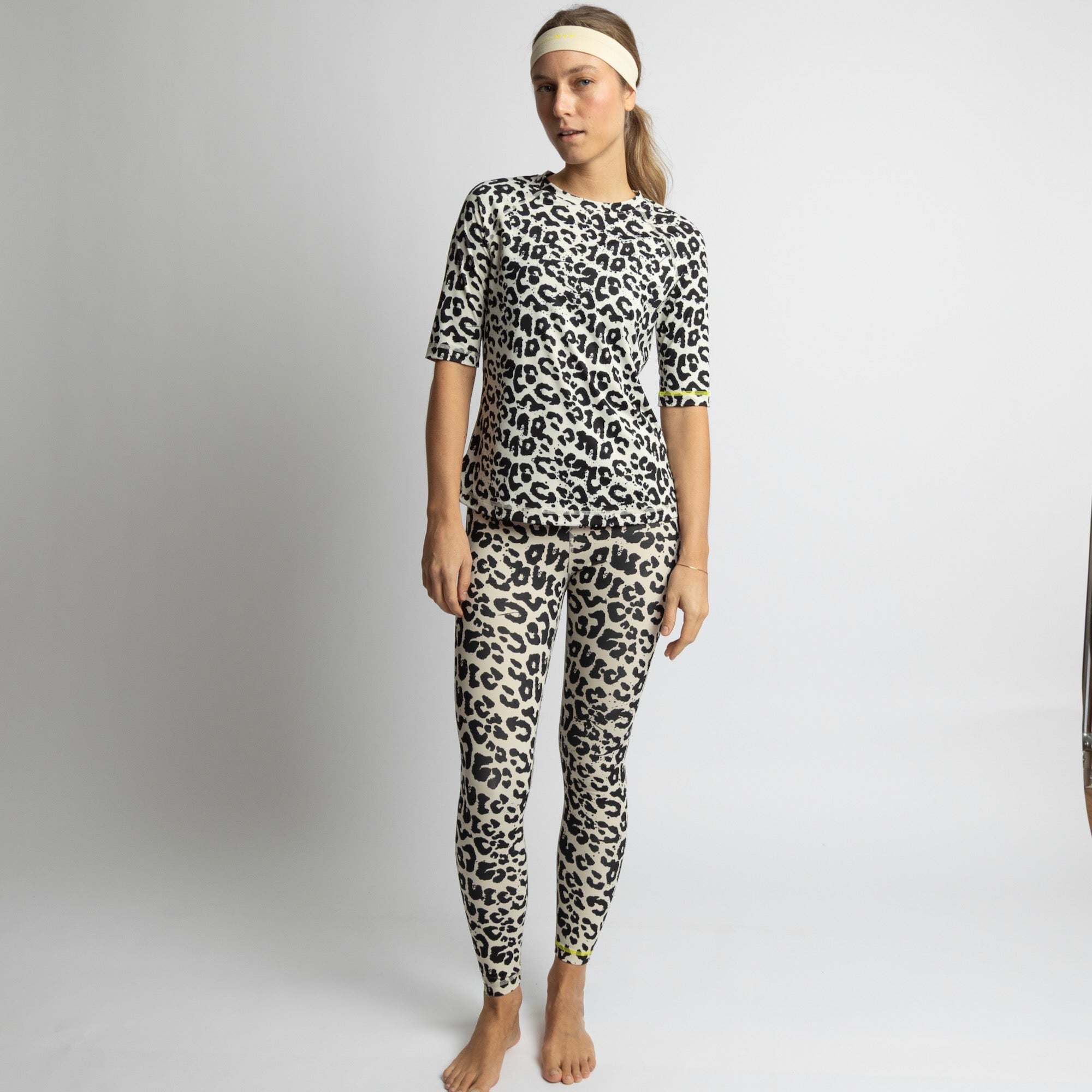 Activewear Half Sleeve T-Shirt leo splashes black/sand - VIVI MARI