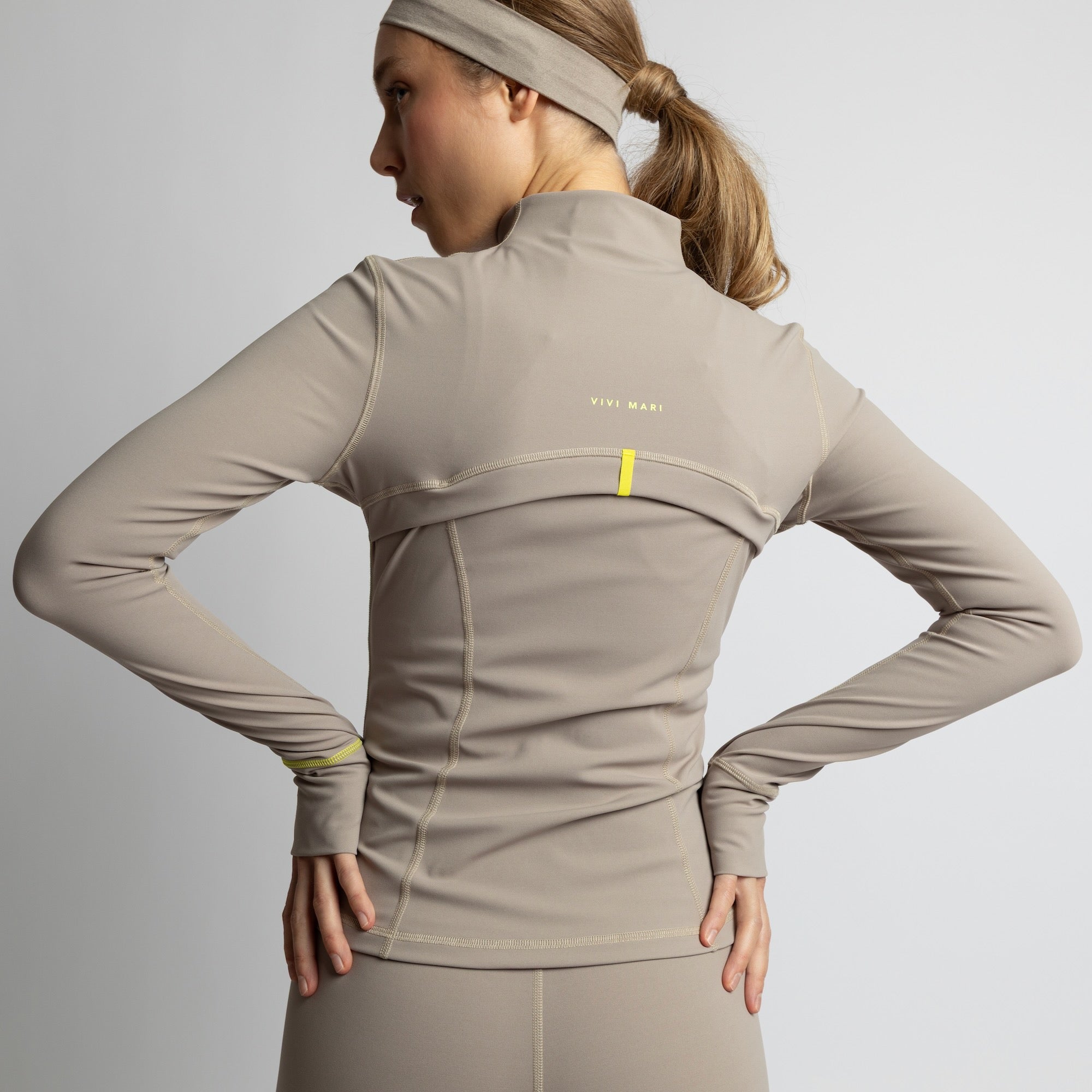 Activewear Jacket mushroom - VIVI MARI