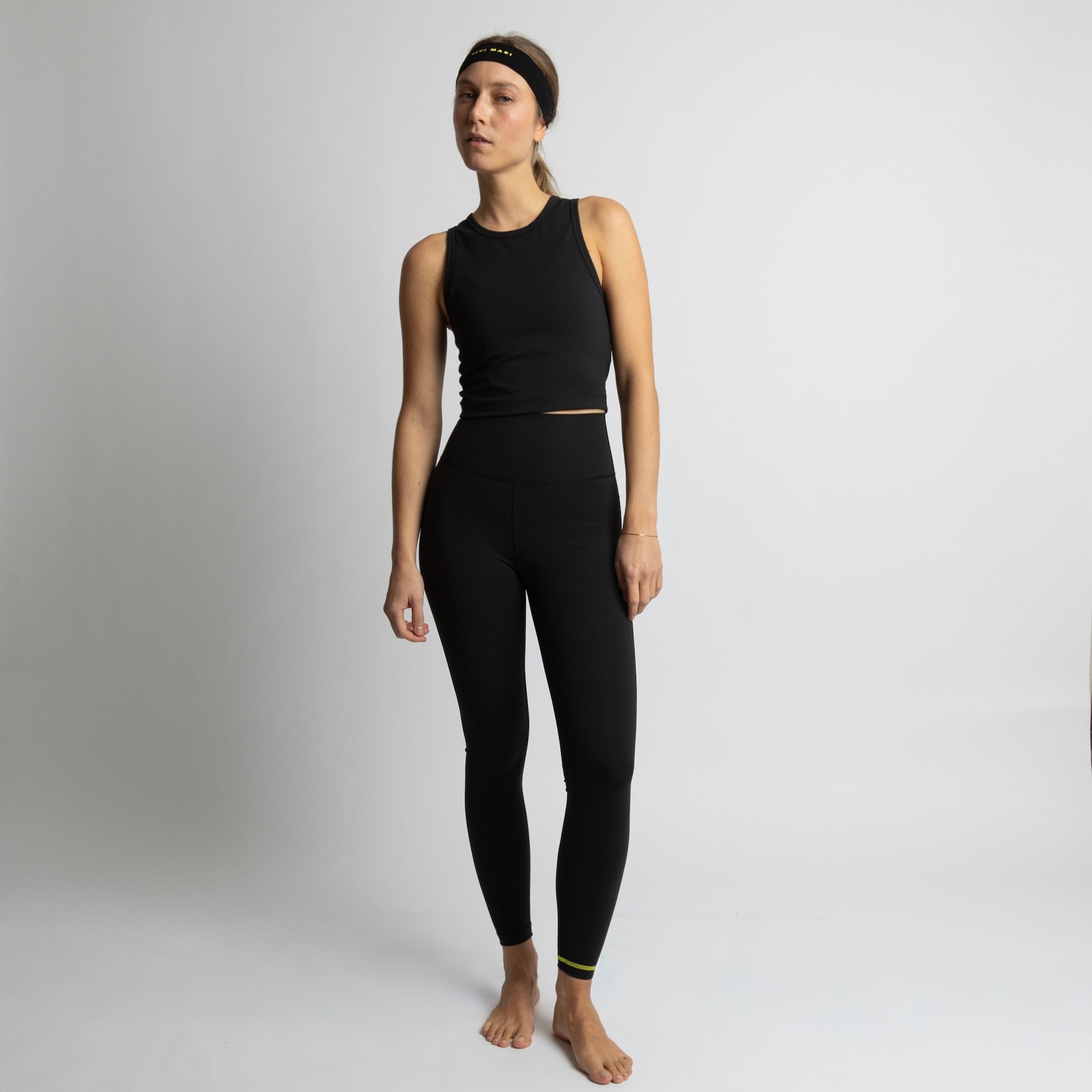 Activewear Top cropped black - VIVI MARI