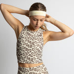 Activewear Top cropped leo splashes mushroom/sand - VIVI MARI