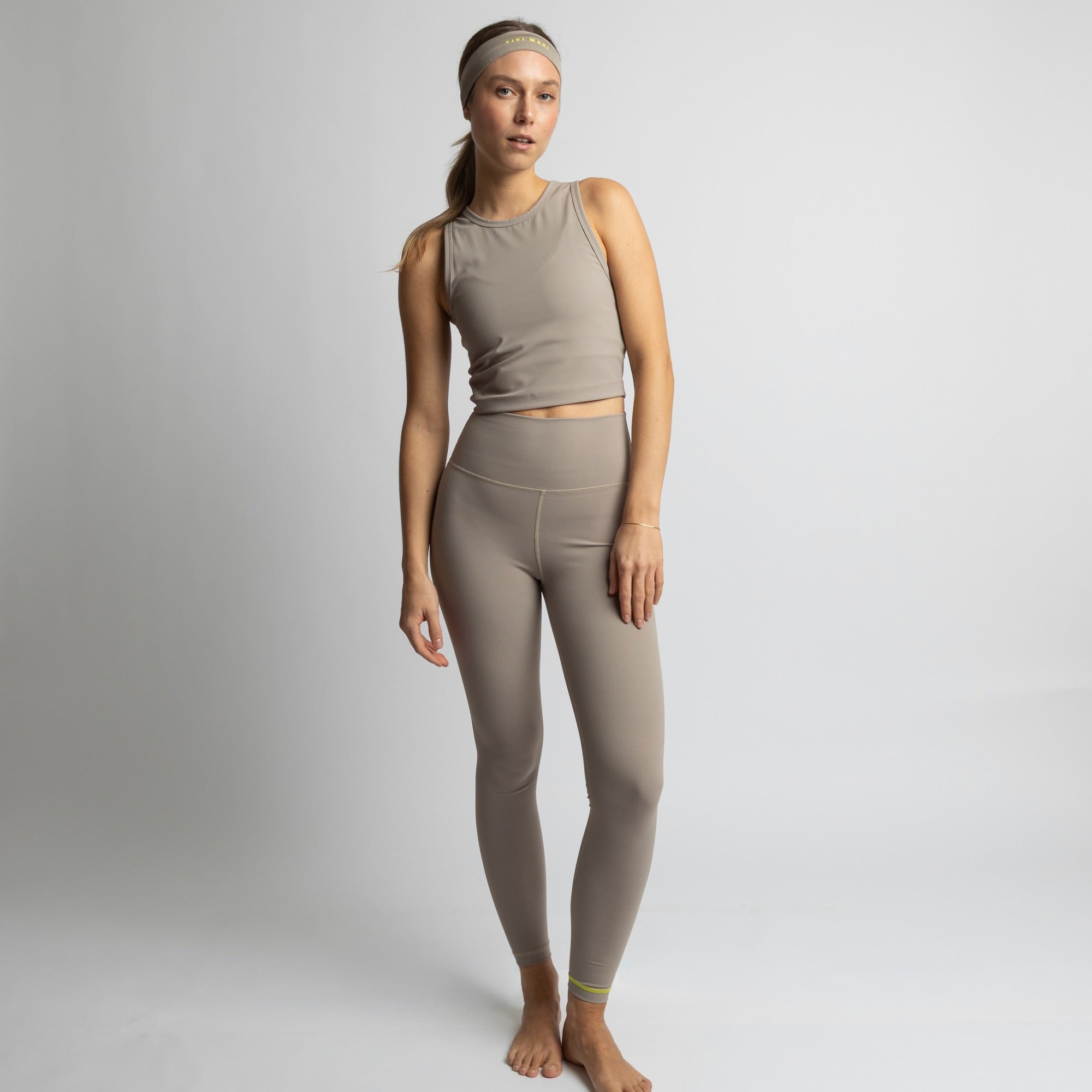 Activewear Top cropped mushroom - VIVI MARI