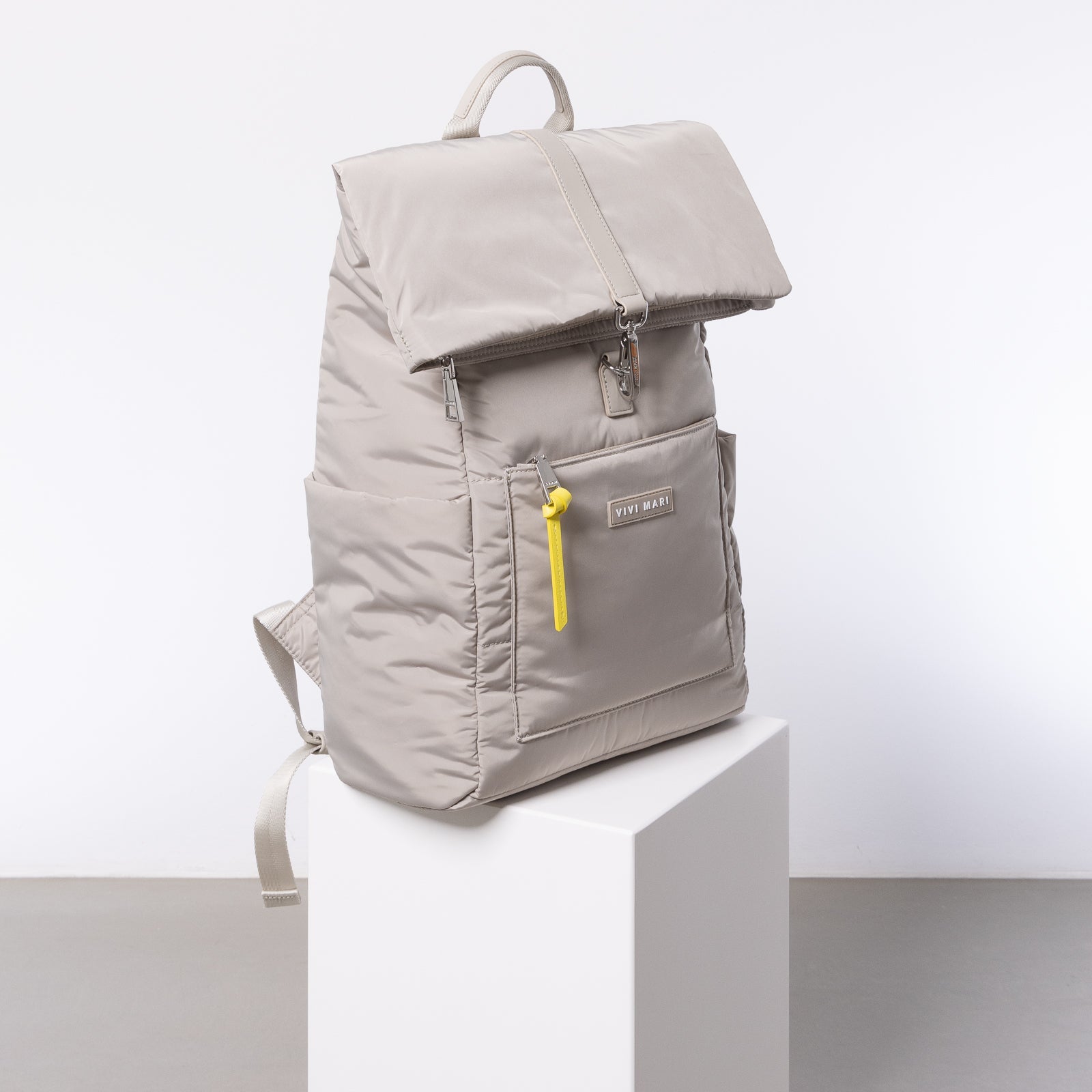 Padded Backpack medium - stone - VIVI MARI