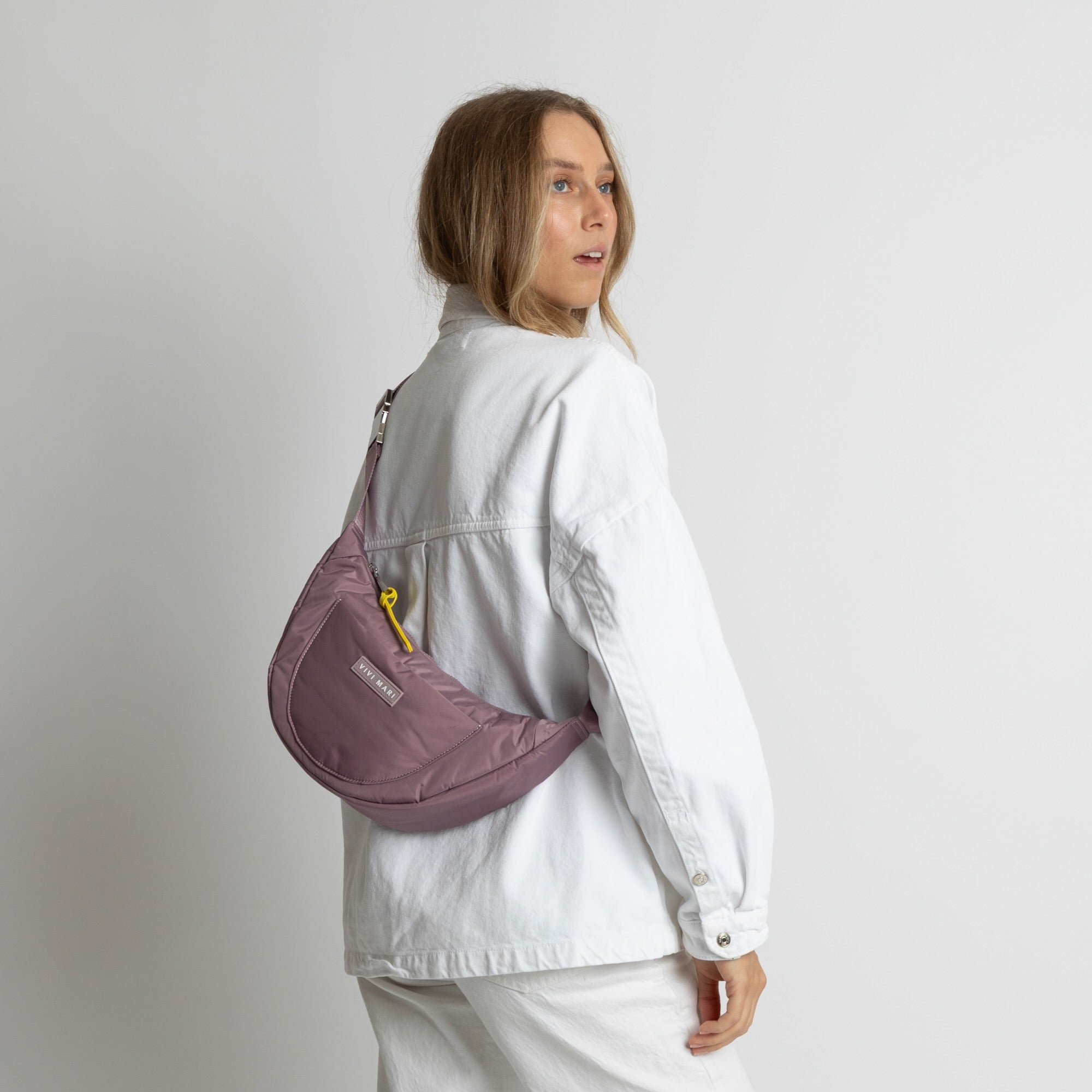 Padded Hip Bag medium - ash plum - VIVI MARI