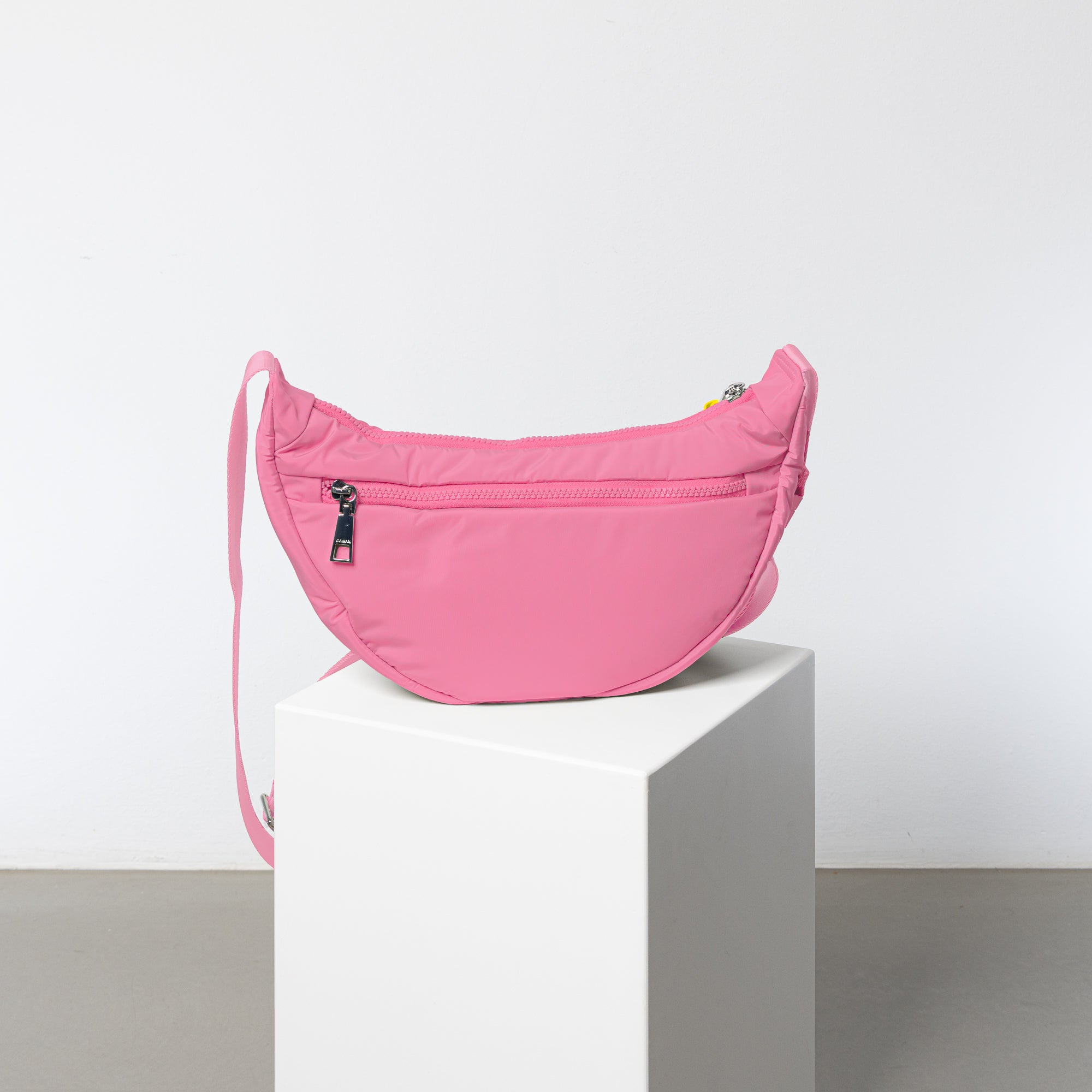 Padded Hip Bag medium - soft pink - VIVI MARI
