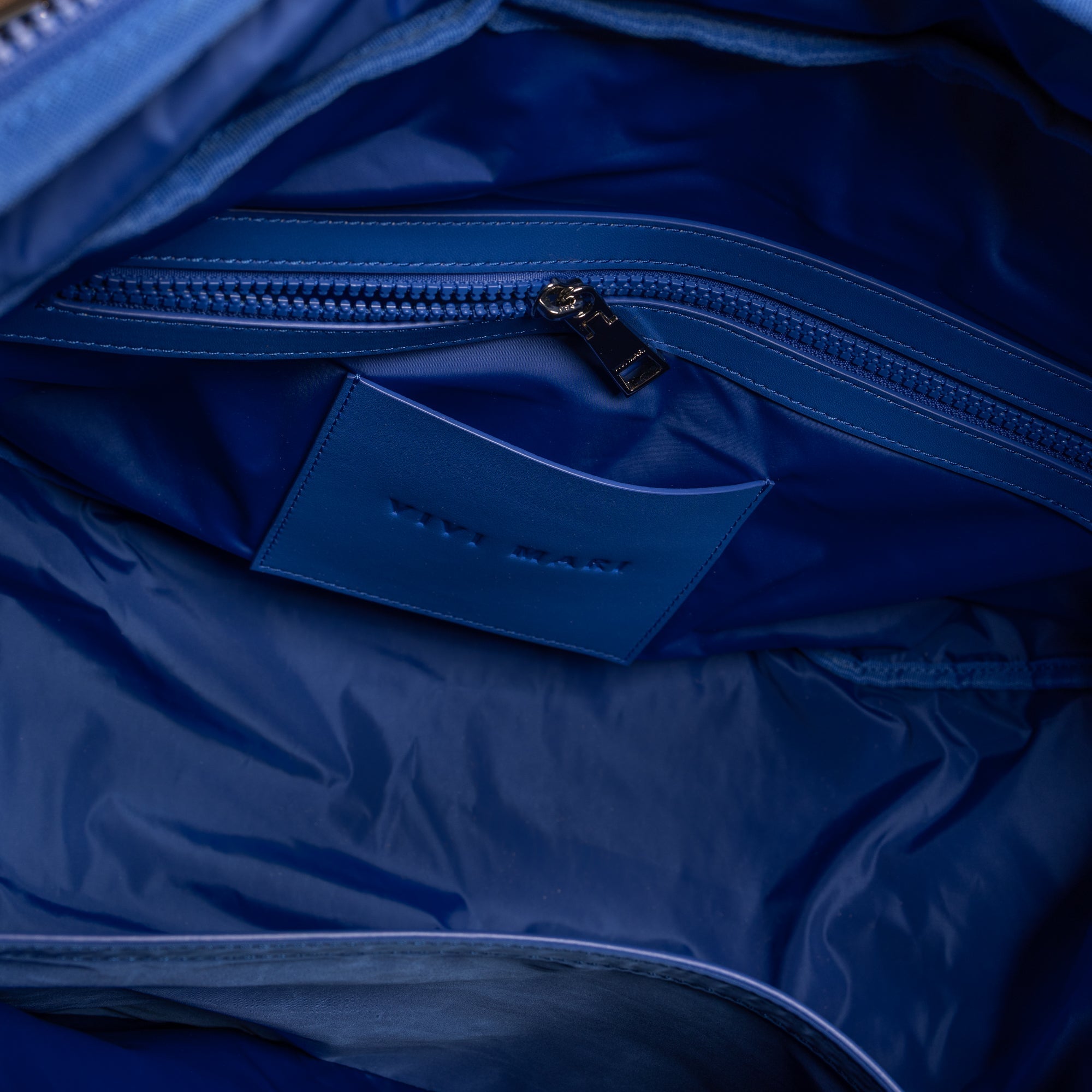 Padded Hip Bag oversized - blue - VIVI MARI