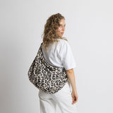 Padded Hip Bag oversized - leo splashes black/sand - VIVI MARI