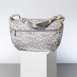 Padded Hip Bag oversized - leo splashes grey/sand - VIVI MARI
