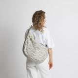 Padded Hip Bag oversized - leo splashes grey/sand - VIVI MARI