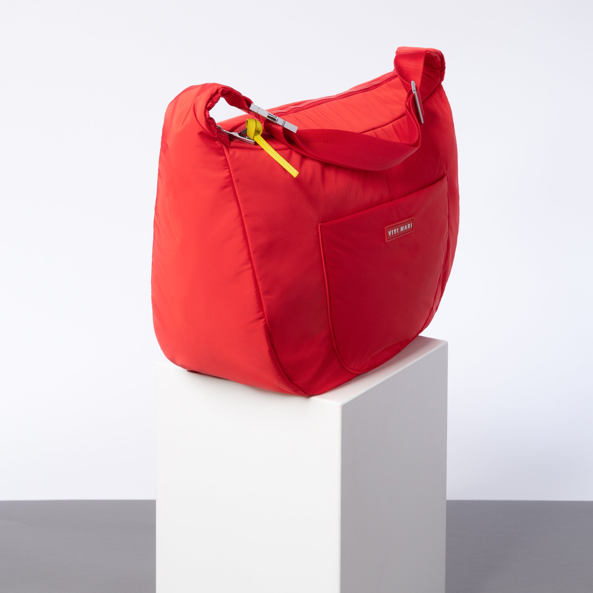 Padded Hip Bag oversized - true red - VIVI MARI