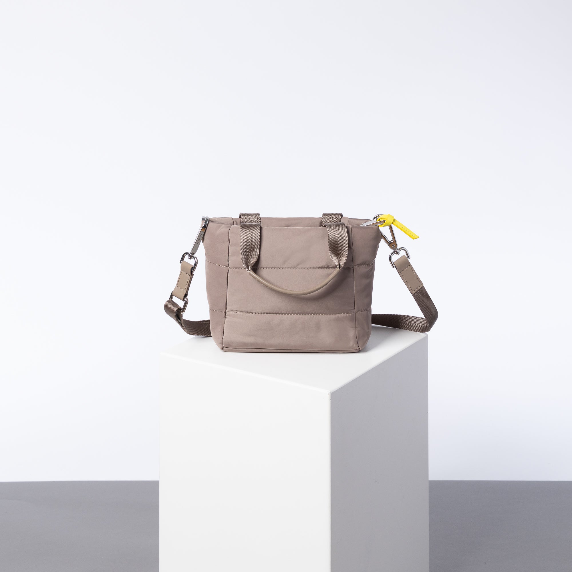 padded tote bag mini + strap basic woven slim - dark mushroom - VIVI MARI