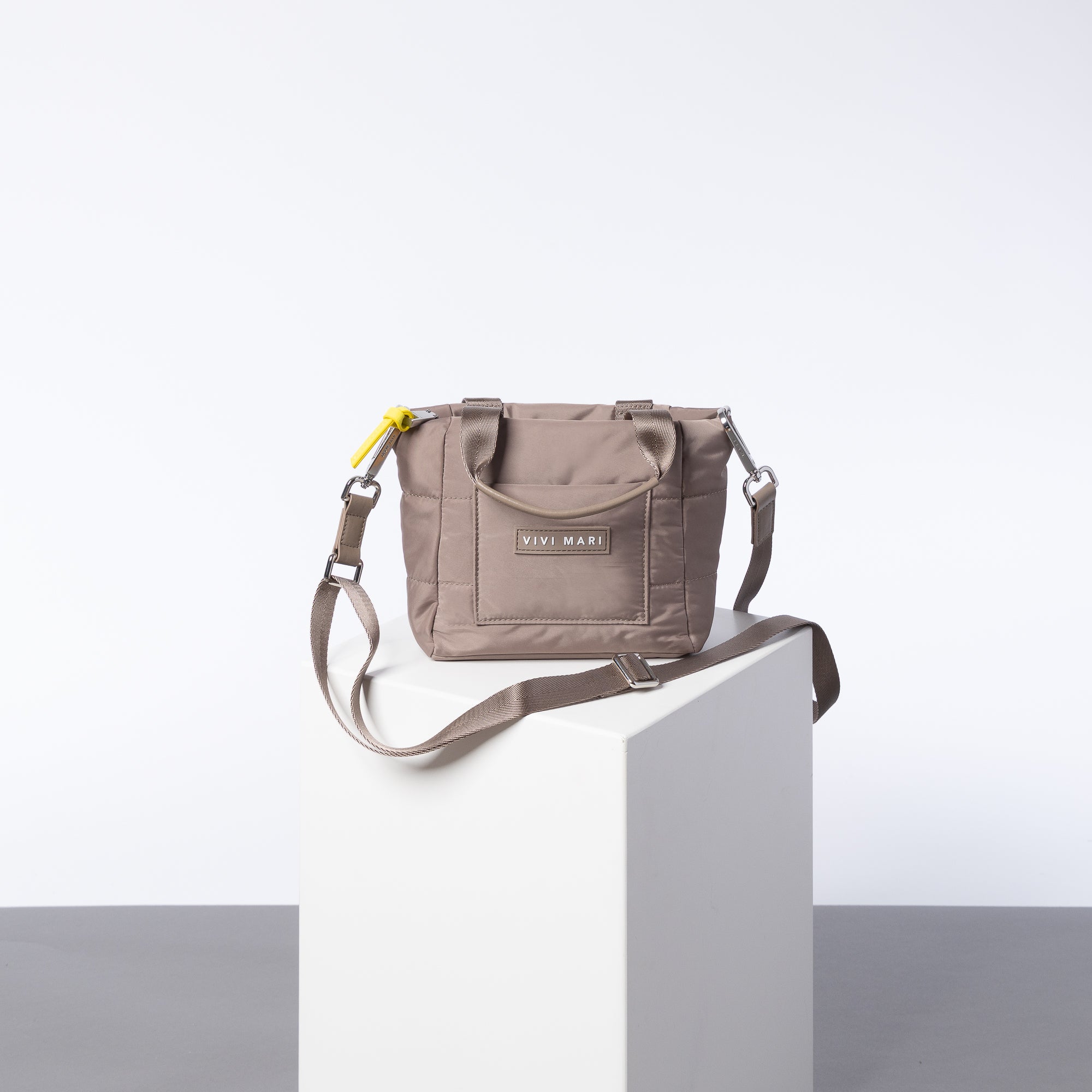 padded tote bag mini + strap basic woven slim - dark mushroom - VIVI MARI