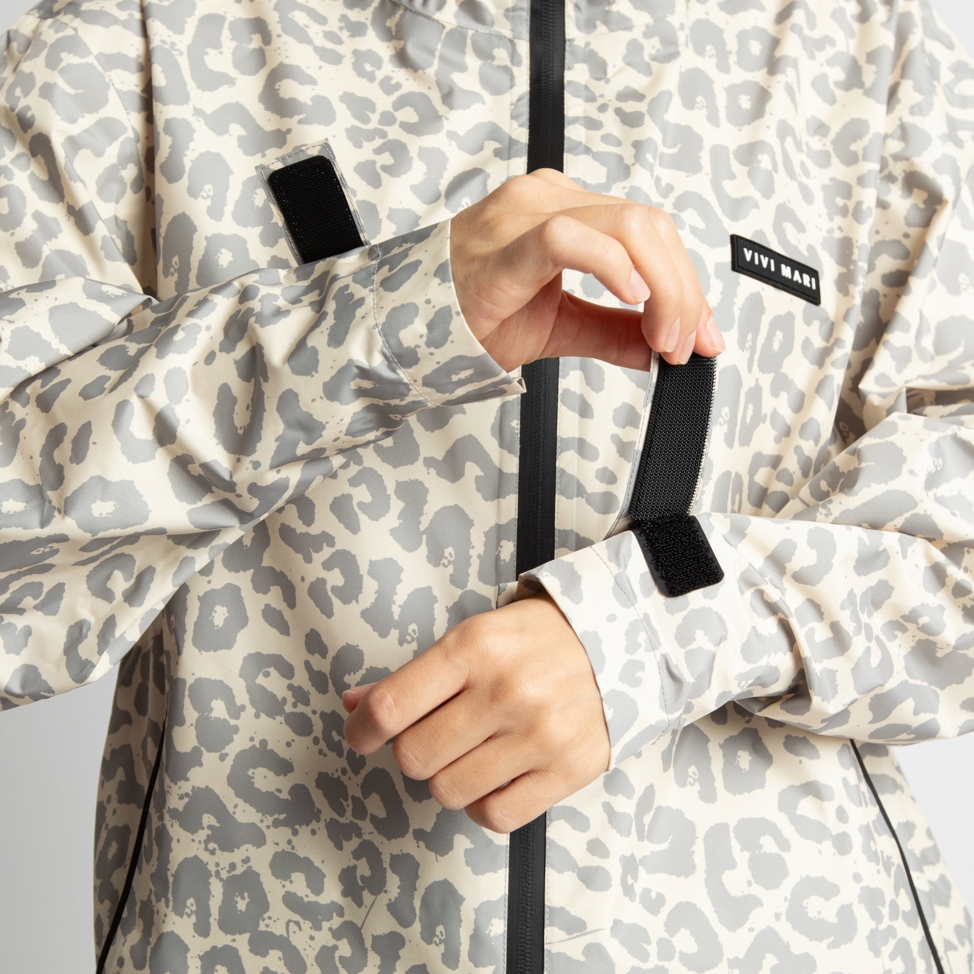 Rain Jacket leo splashes grey/sand - VIVI MARI