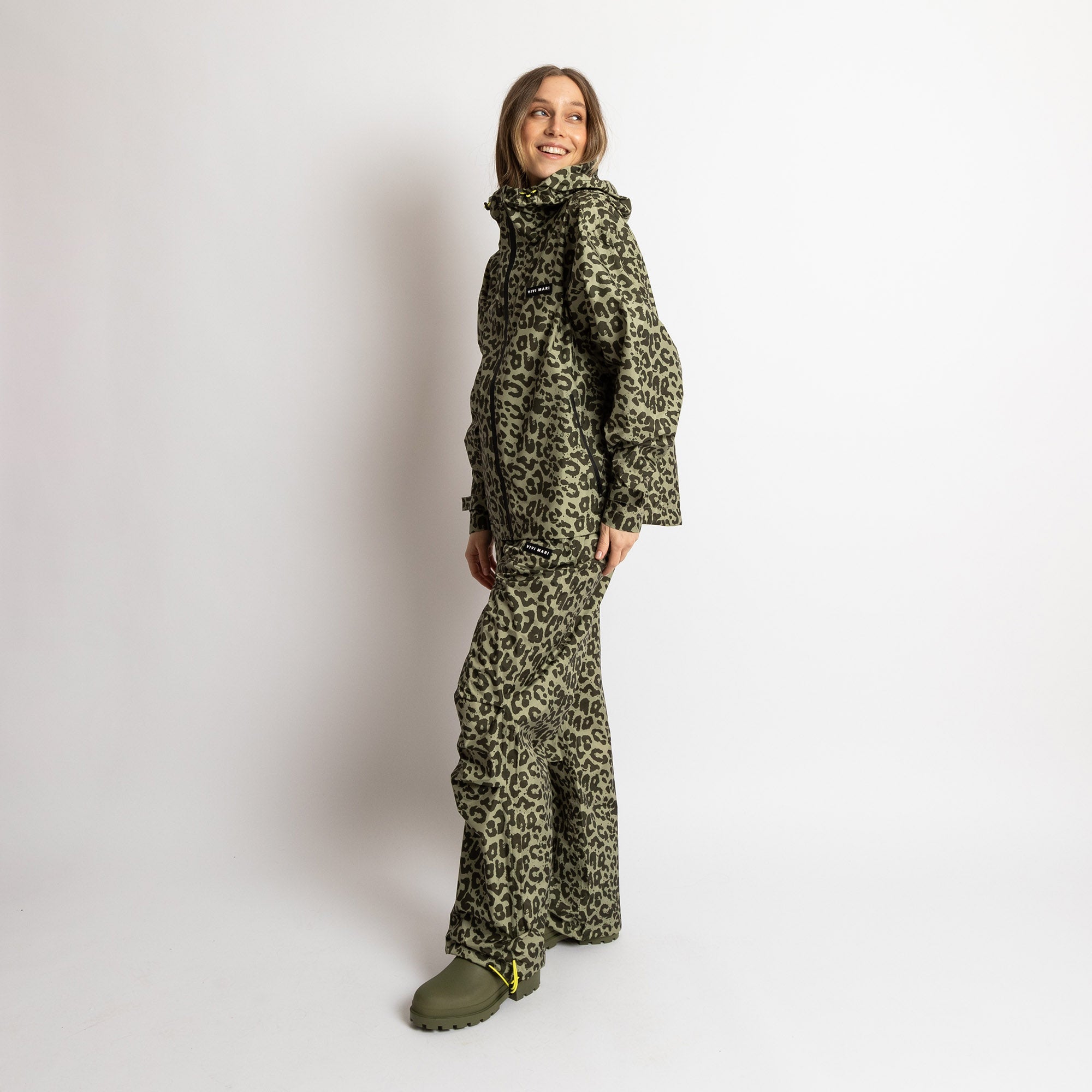 Rain Jacket leo splashes olive/pale olive - VIVI MARI