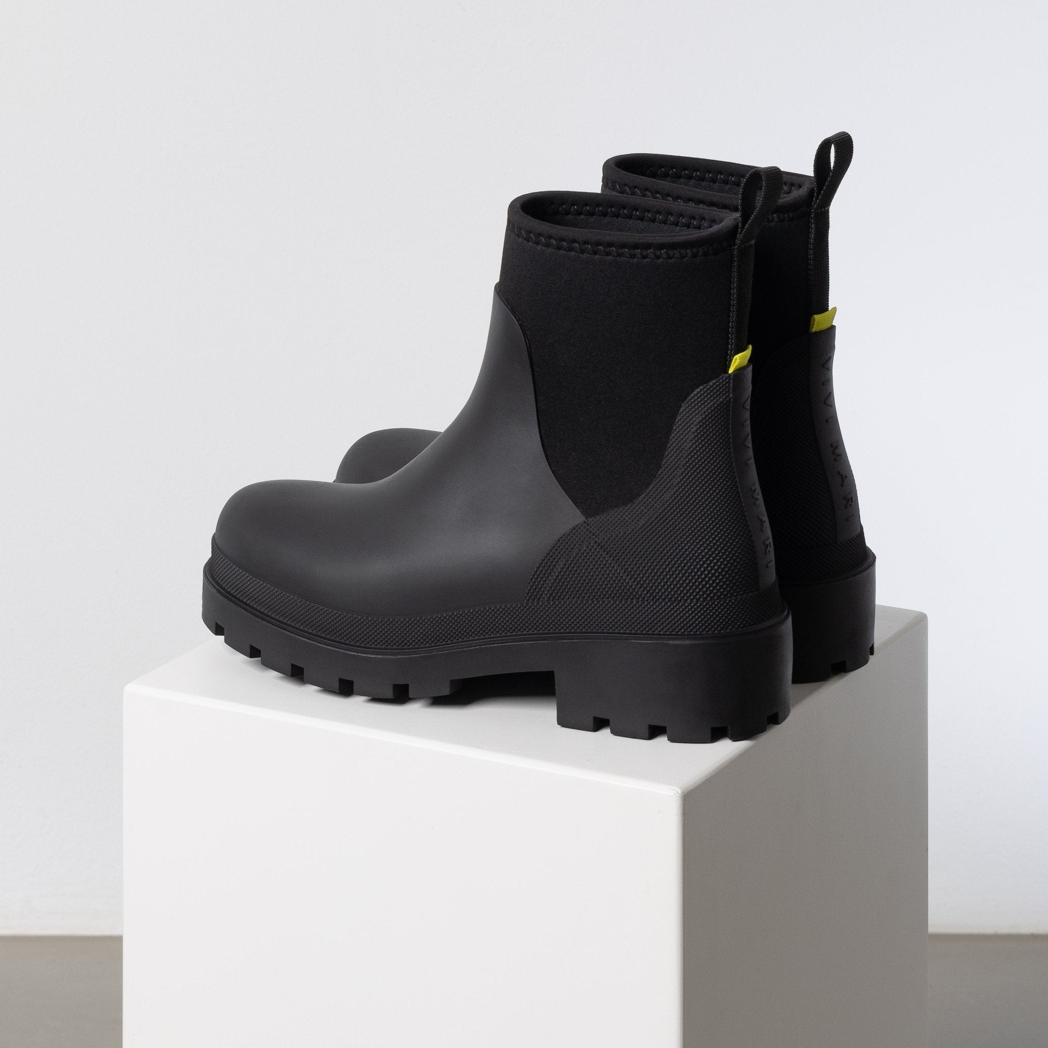 Rainboots short solid black - VIVI MARI