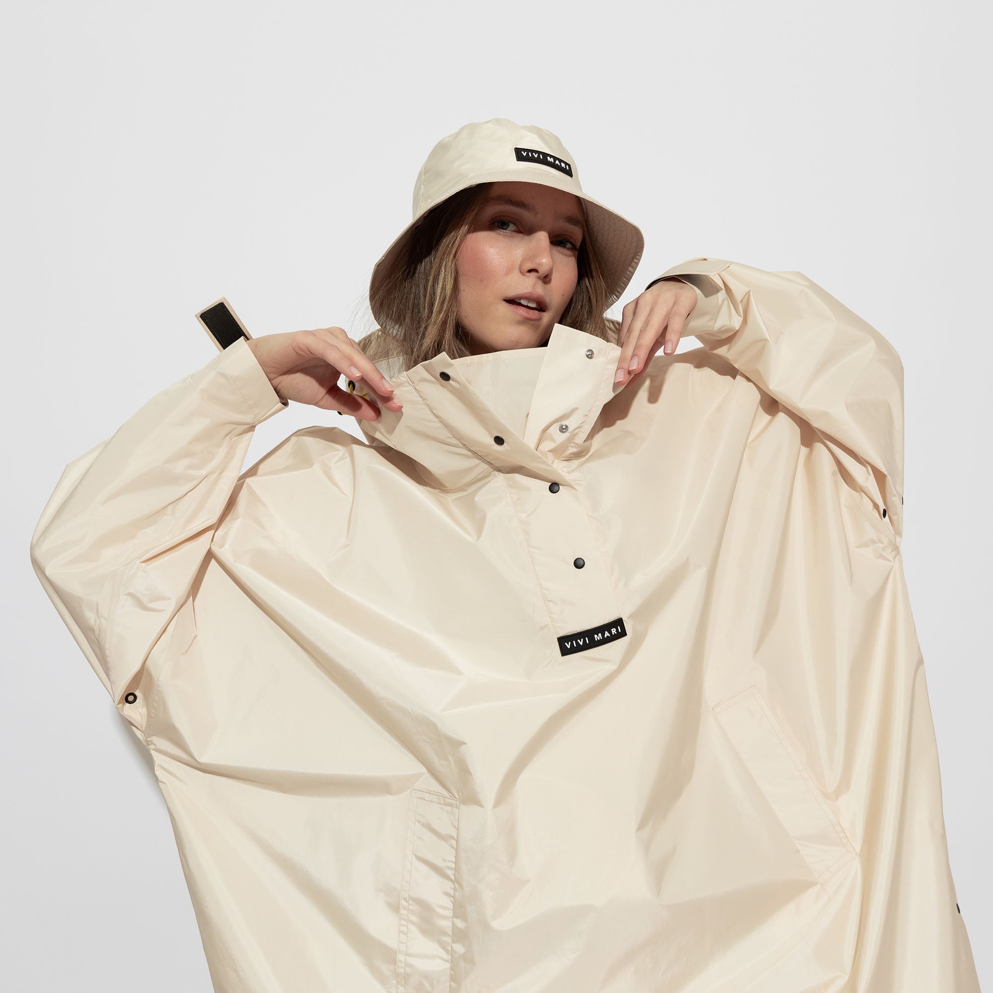 Raincoat solid sand - VIVI MARI