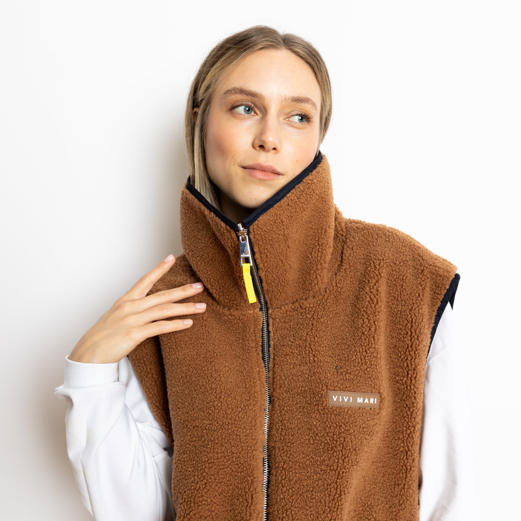 Reversible Bomber Vest - navy/caramel - VIVI MARI