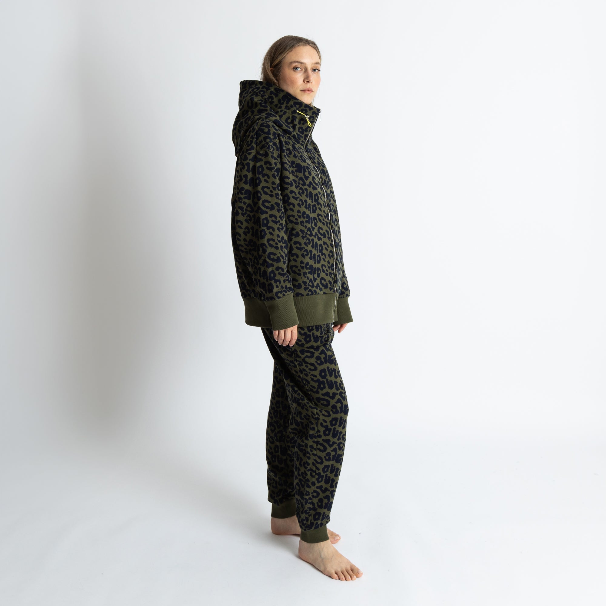 Sweat Pants - leo splashes navy/olive - VIVI MARI