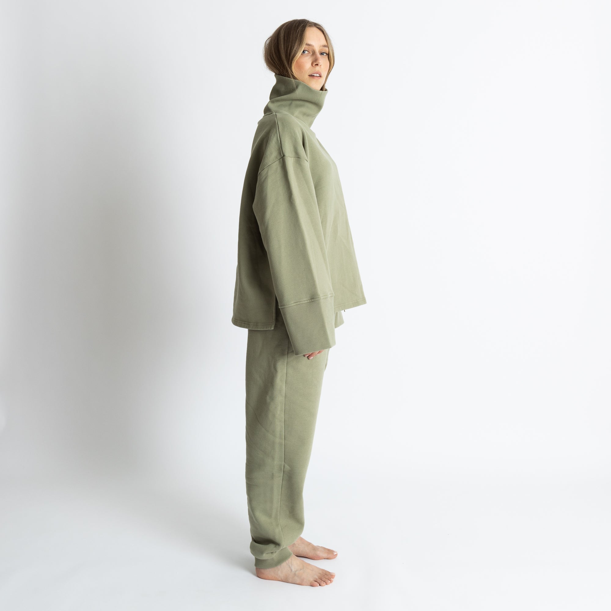 Sweat Pants - solid pale olive - VIVI MARI