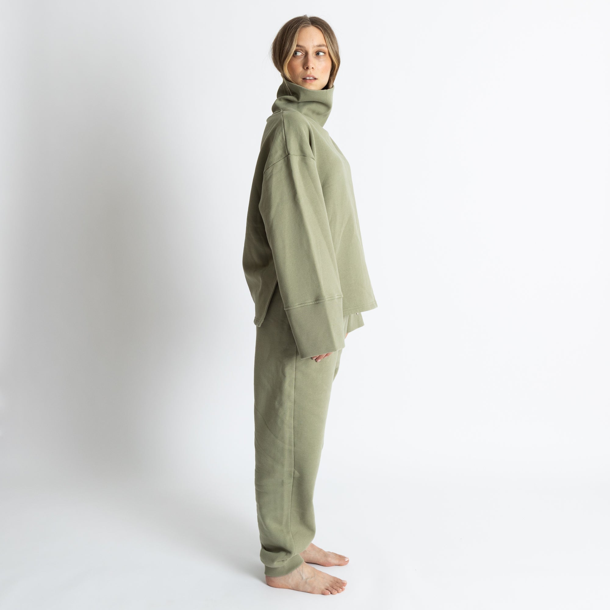 Sweat Pants - solid pale olive - VIVI MARI