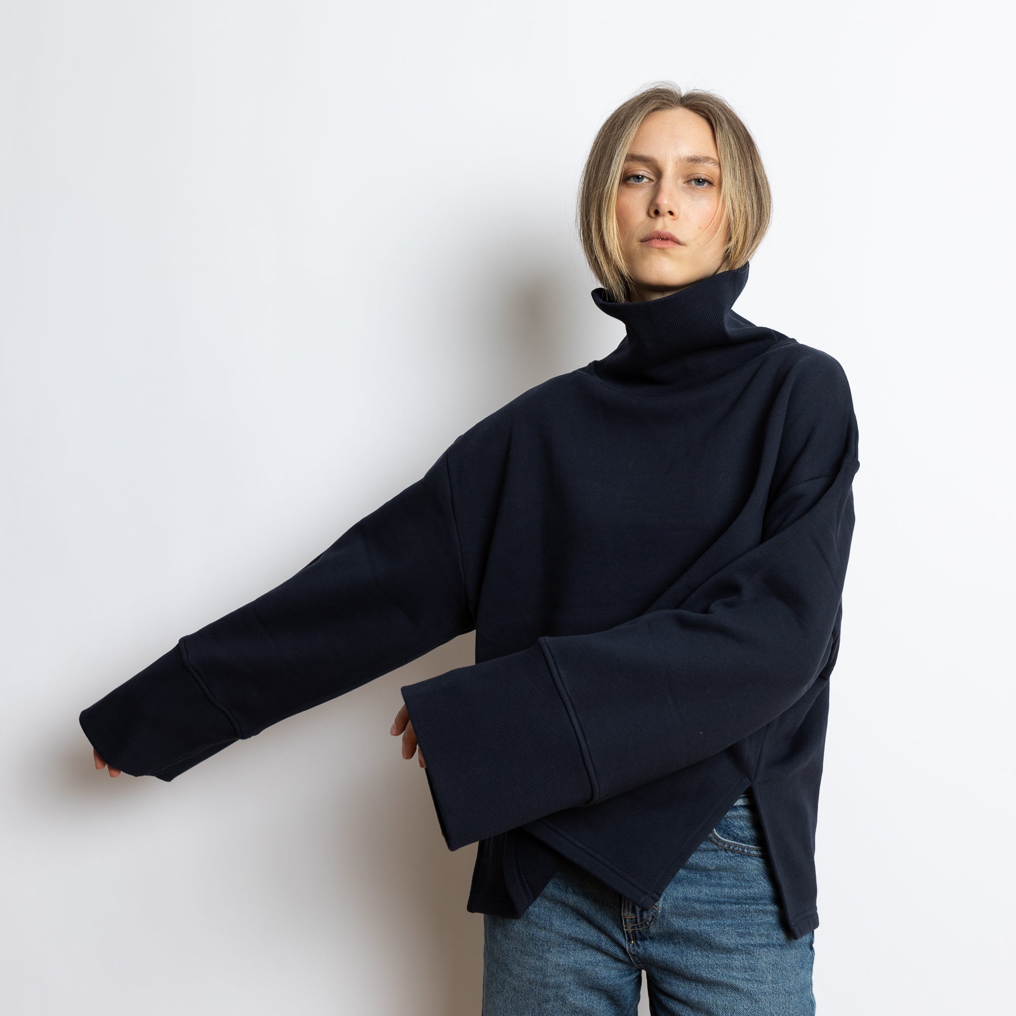 Sweatshirt turtle neck - solid navy - VIVI MARI