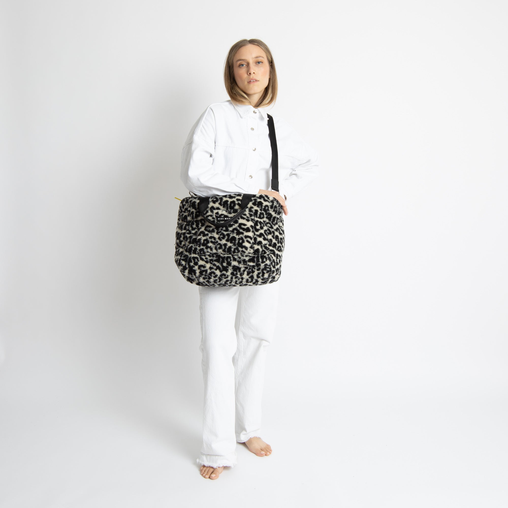 Teddy Tote Bag medium + strap basic woven slim - leo splashes black/sand - VIVI MARI