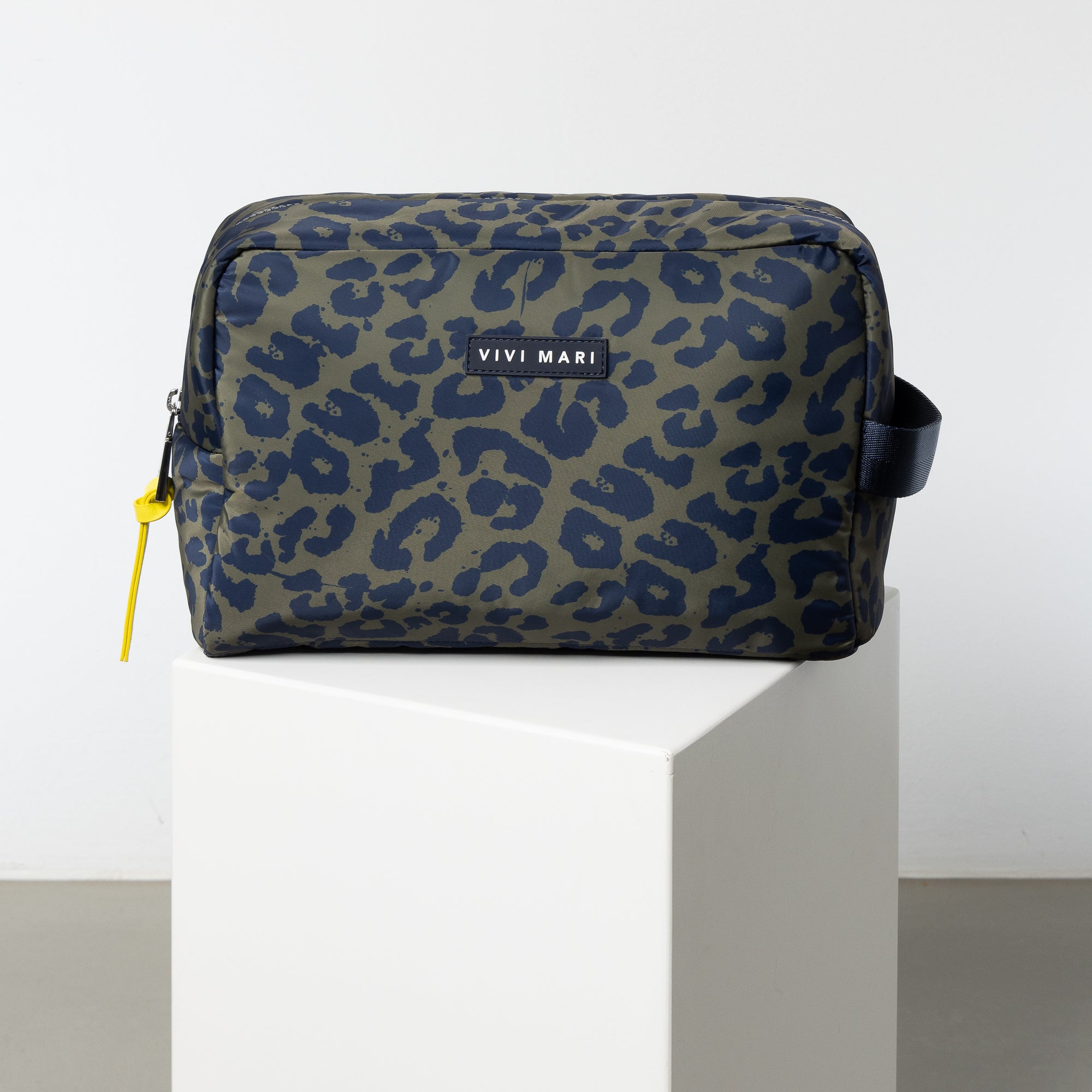 Toiletry Bag large - leo splashes navy/olive - VIVI MARI