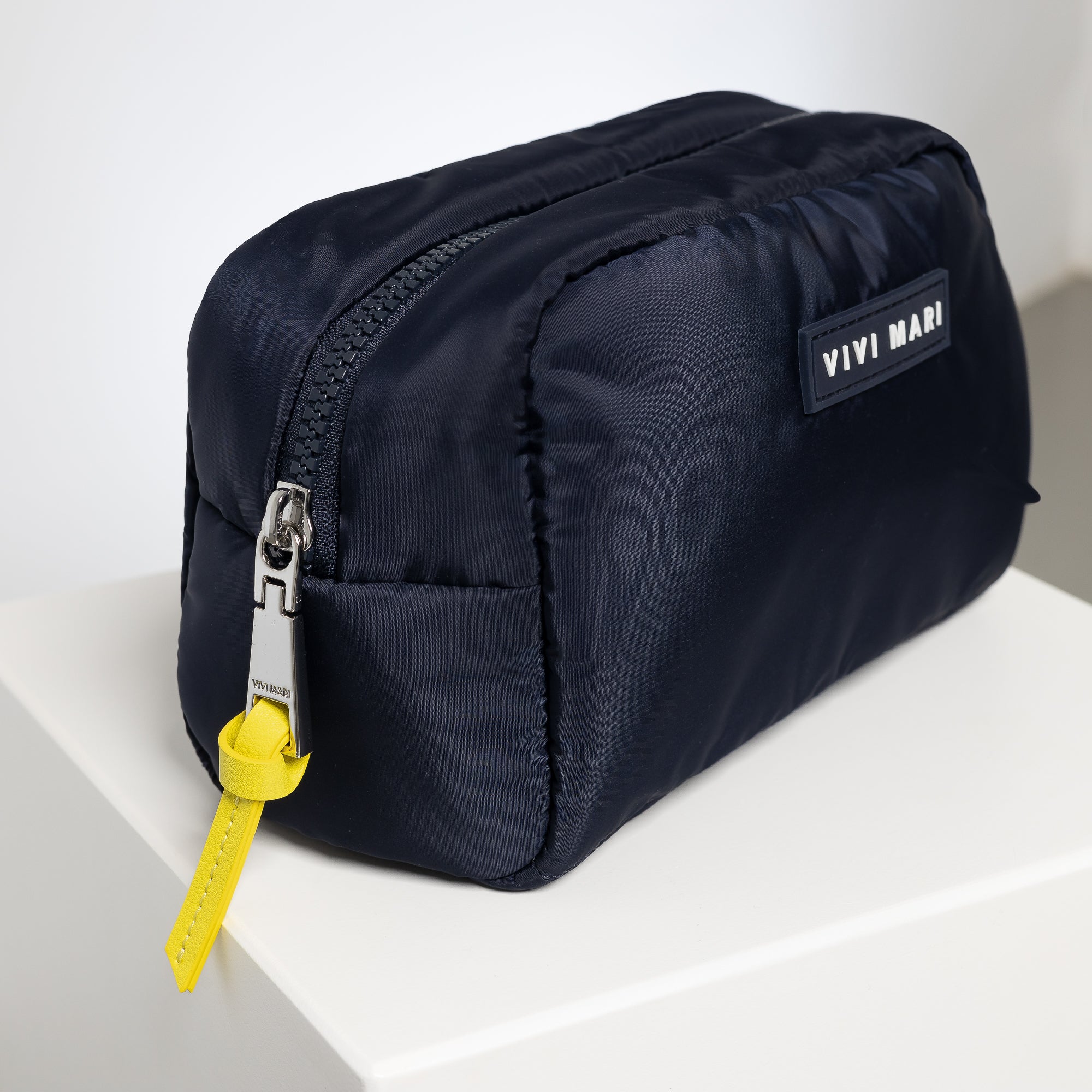 Toiletry Bag small - navy - VIVI MARI