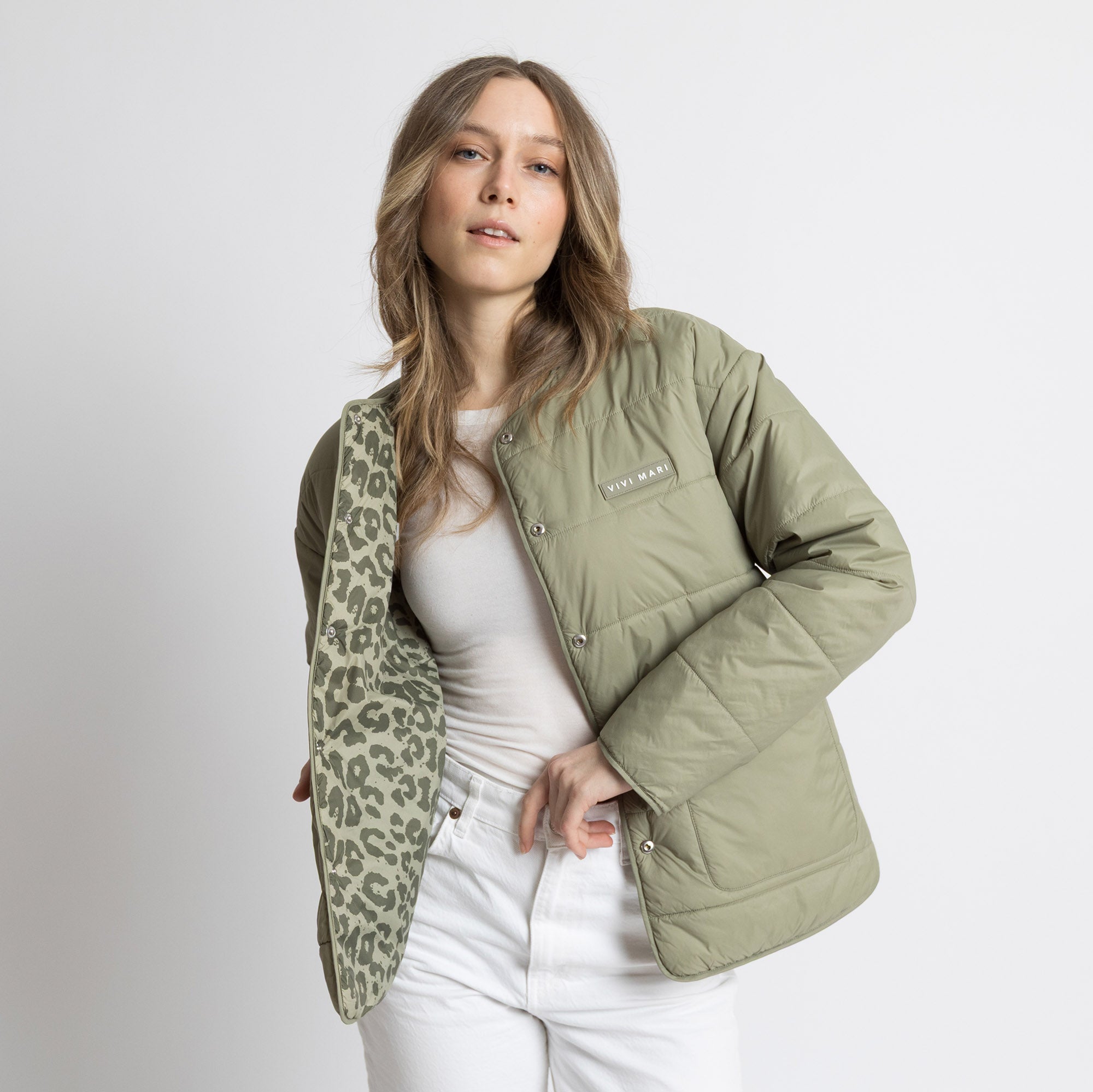 Ultra Light Puffer Jacket pale olive/leo olive - pale olive - VIVI MARI