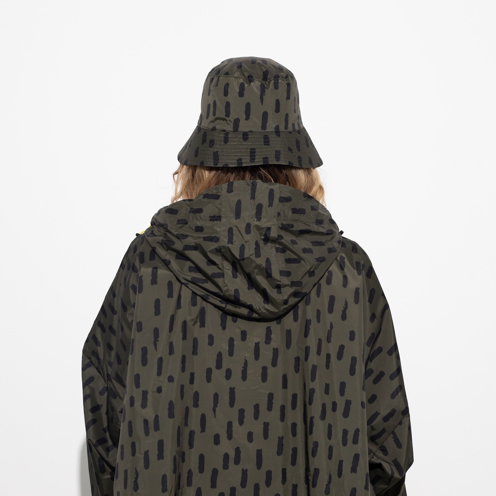 Bucket Hat drops olive/black - VIVI MARI