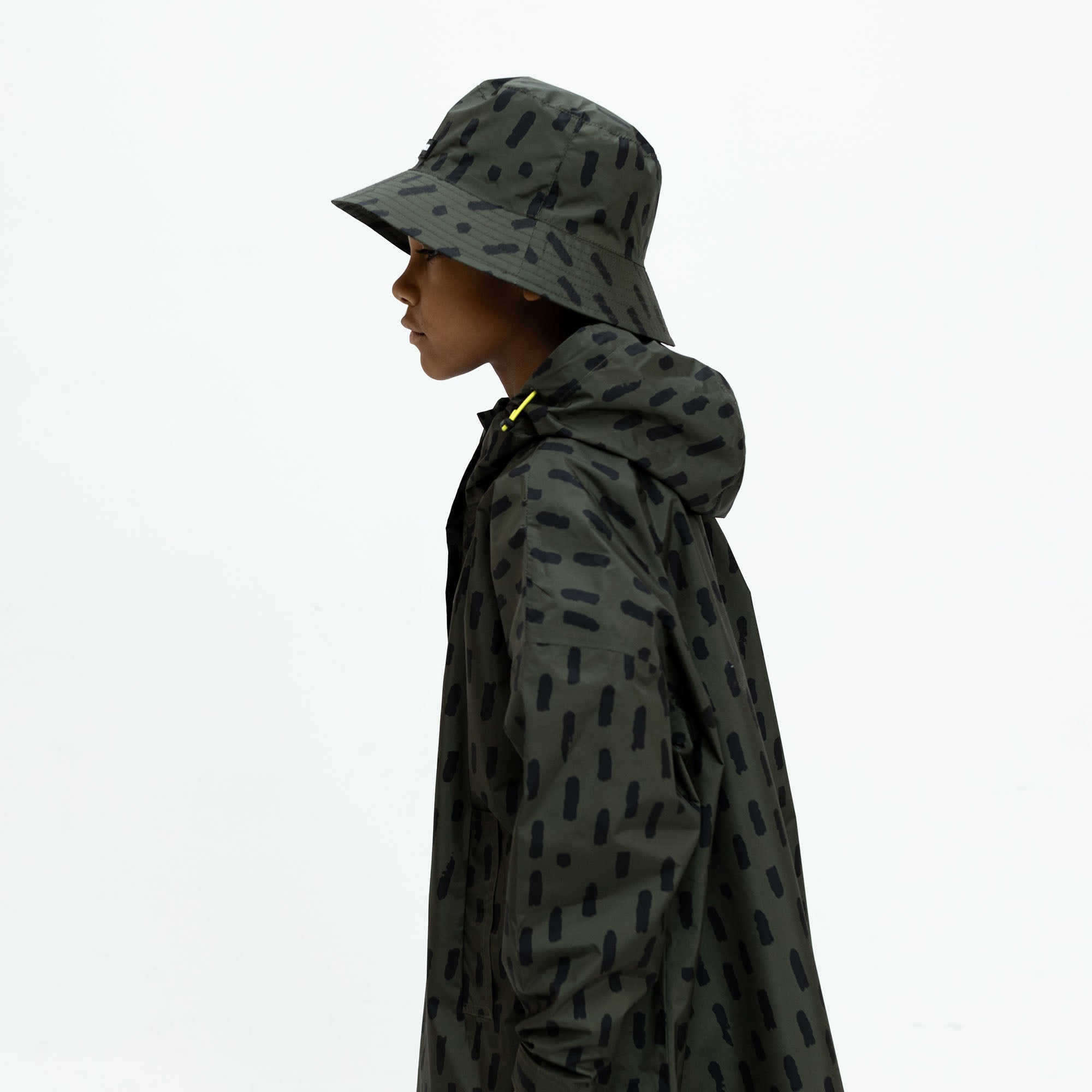 Kids Bucket Hat drops olive/black - VIVI MARI