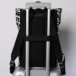 Padded Backpack medium - leo splashes black/sand - VIVI MARI