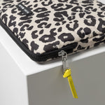 Padded Laptop Sleeve 13"/14" - leo splashes black/sand - VIVI MARI