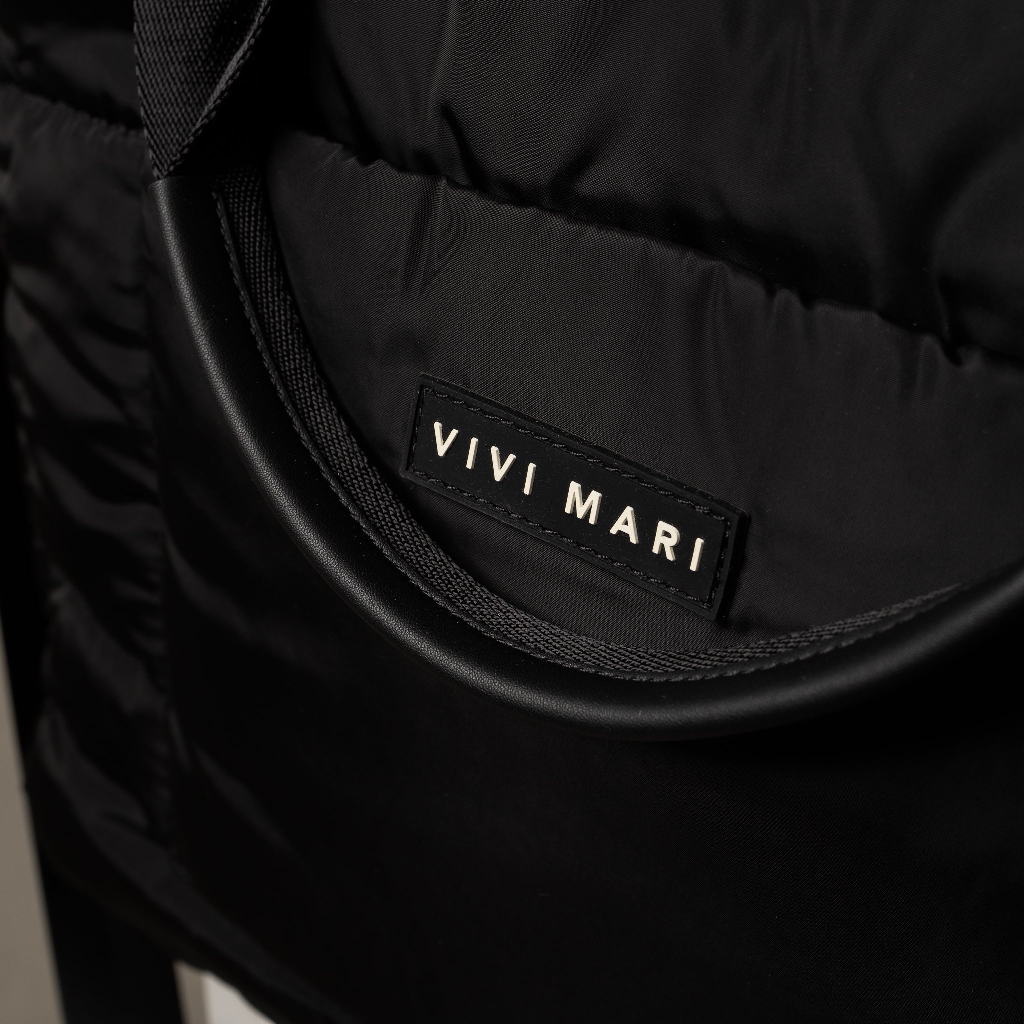 padded tote bag large + strap basic woven slim - black - VIVI MARI