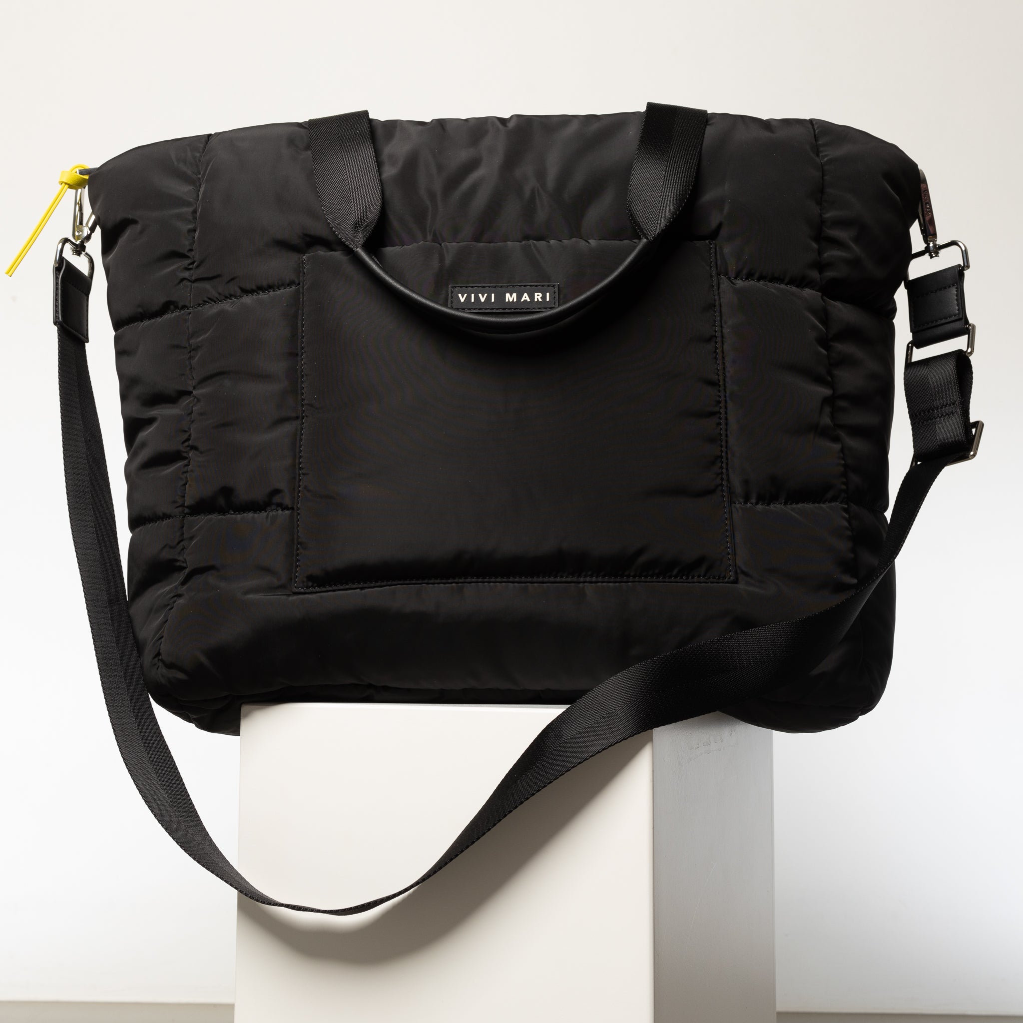 Basic black online bag