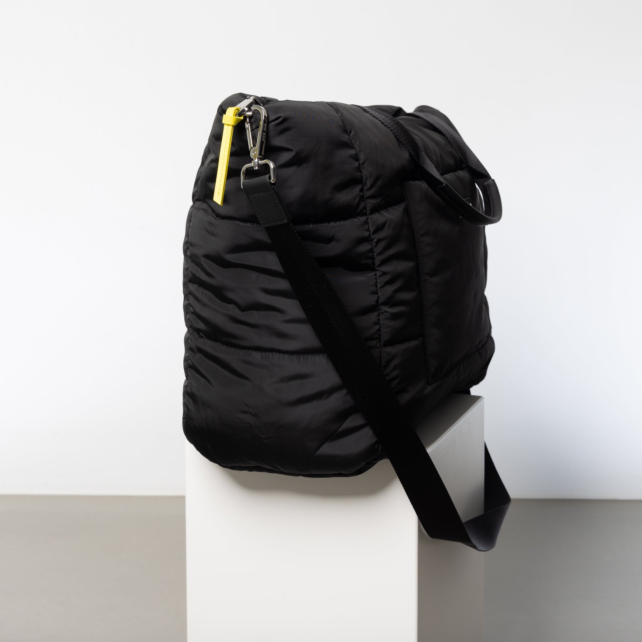 Basic black online bag