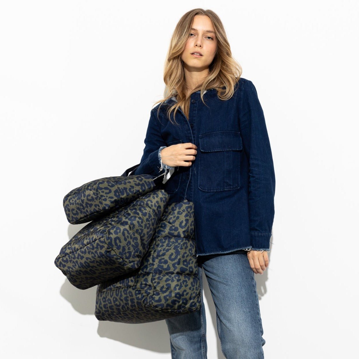 padded tote bag large + strap basic woven slim - leo splashes navy/olive - VIVI MARI