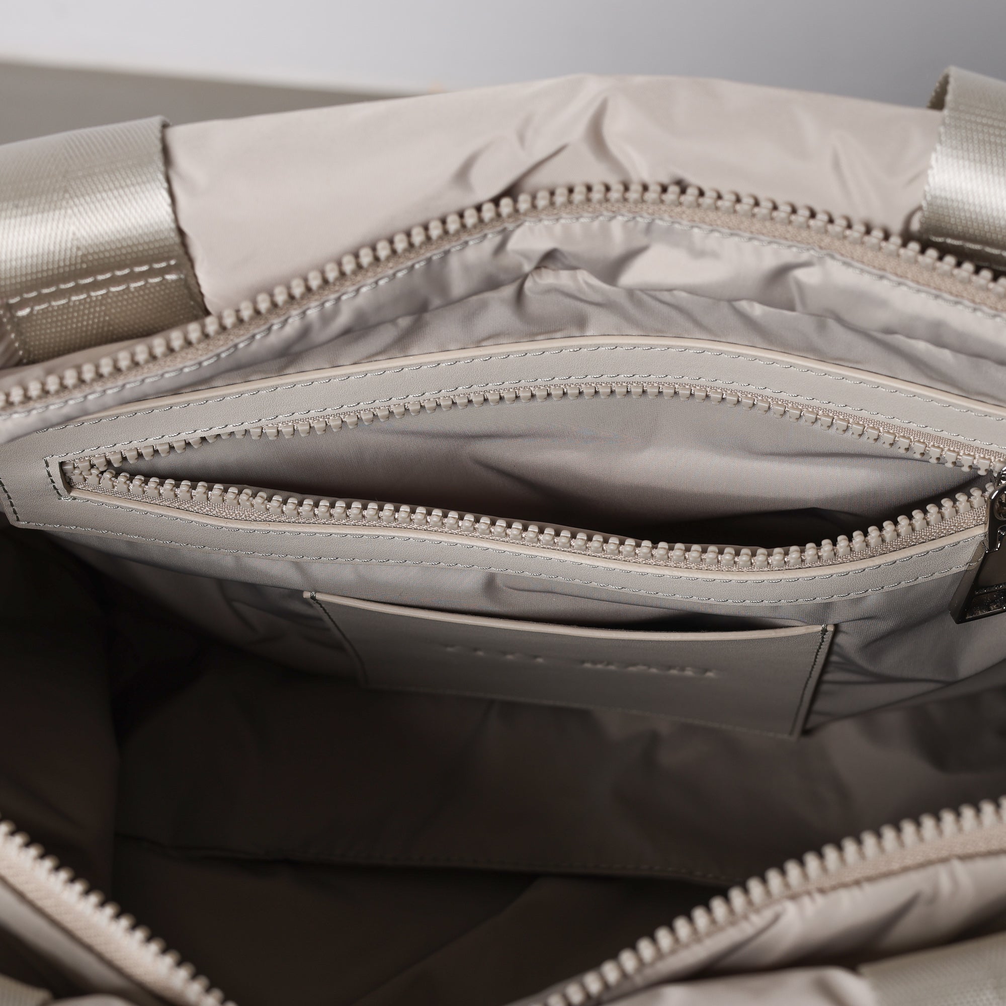 padded tote bag medium + strap basic woven slim - stone - VIVI MARI