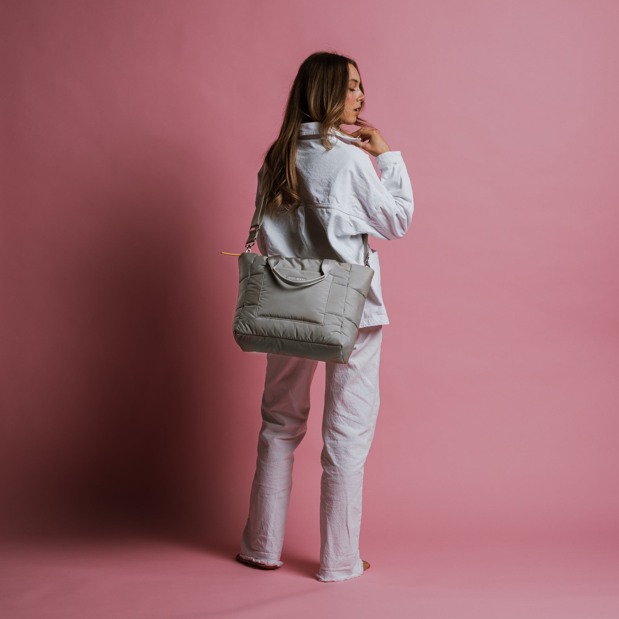 padded tote bag medium + strap basic woven slim - stone - VIVI MARI