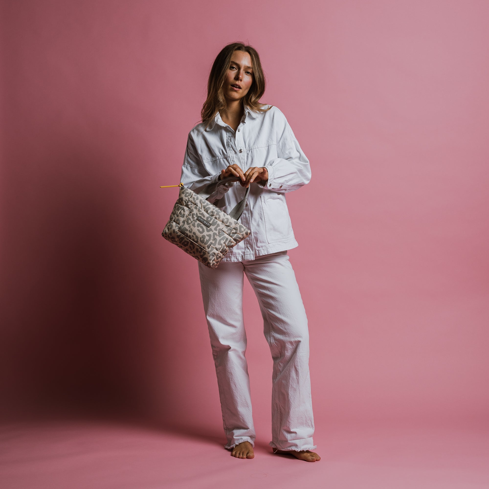 padded tote bag small + strap basic woven slim - leo splashes grey/sand - VIVI MARI