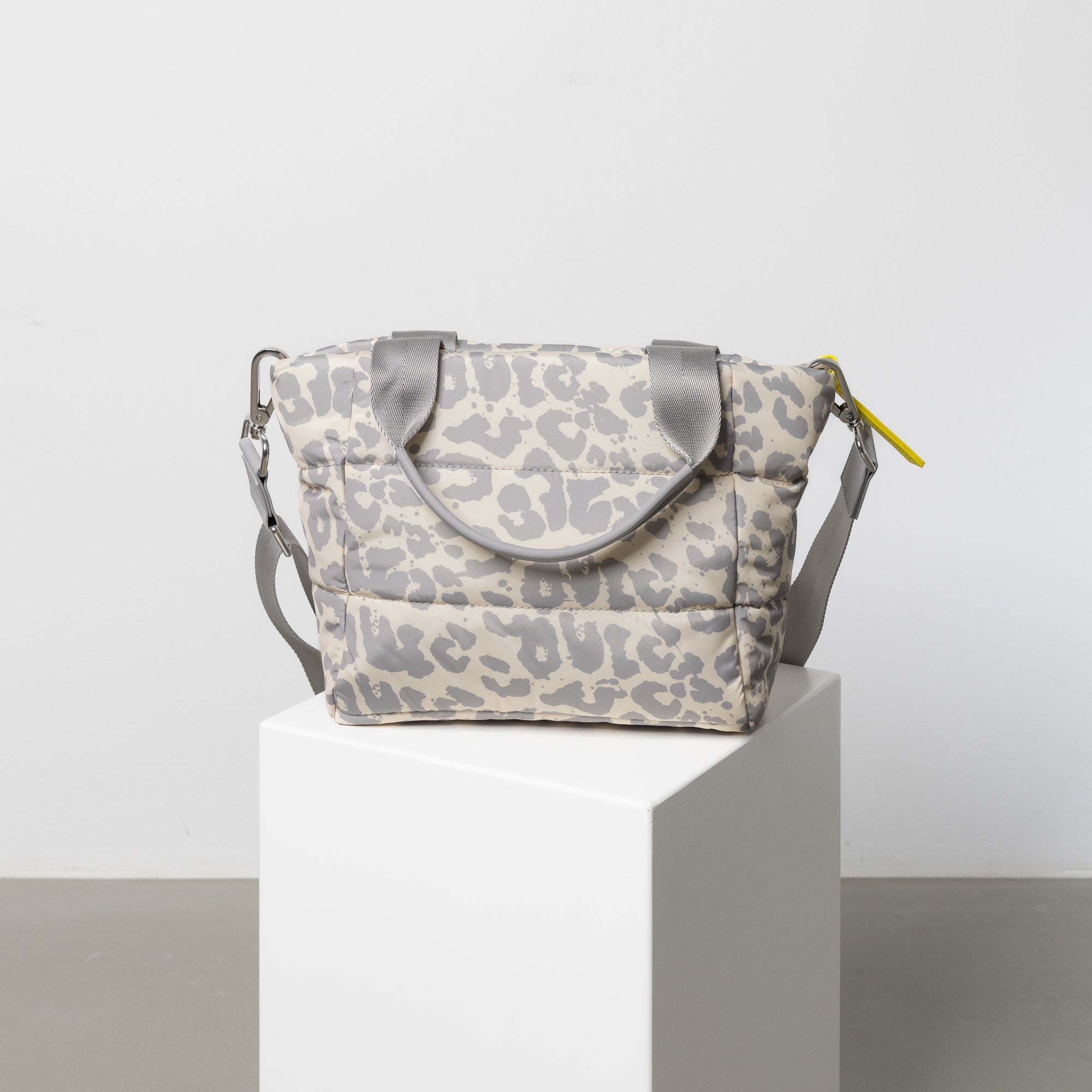 padded tote bag small + strap basic woven slim - leo splashes grey/sand - VIVI MARI