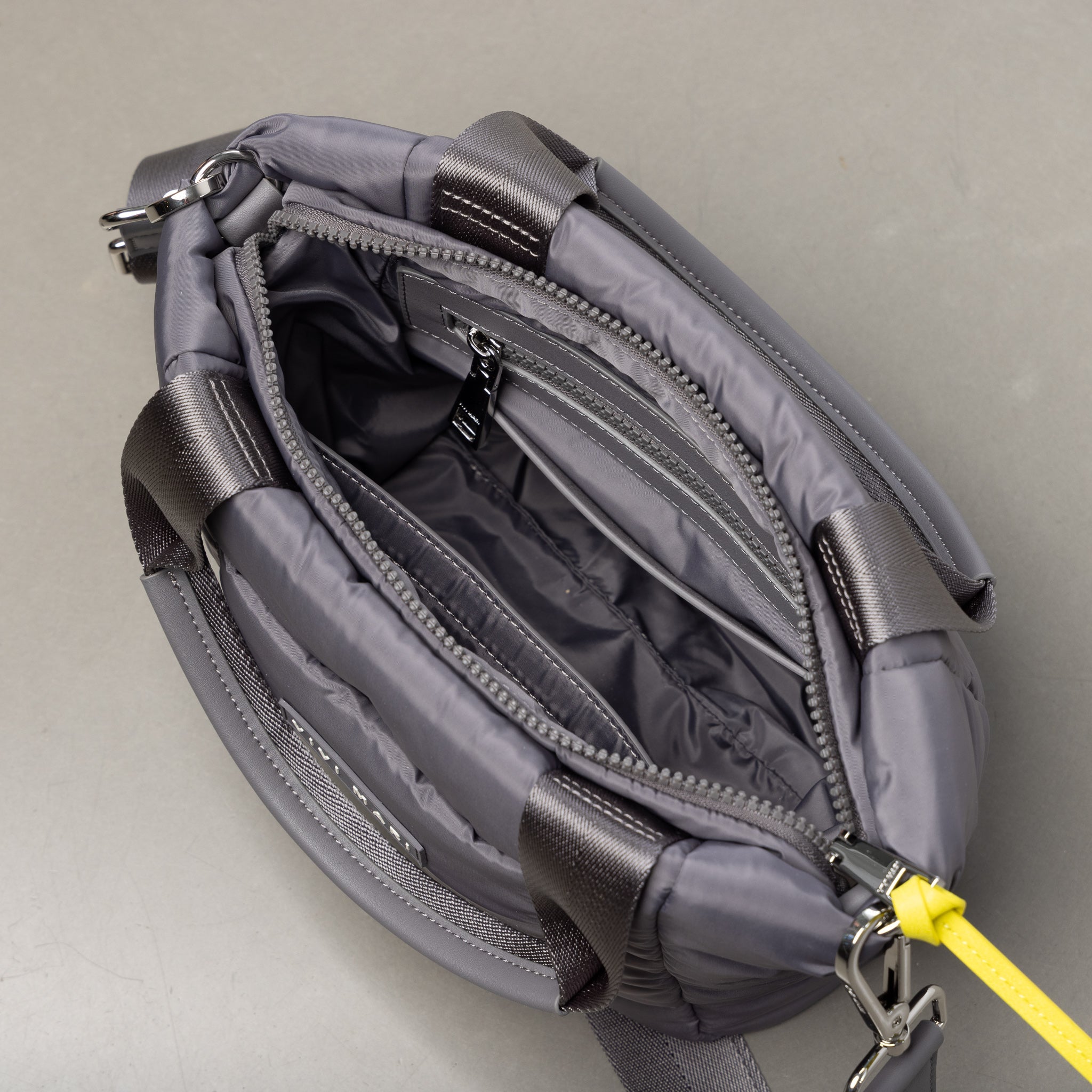 padded tote bag small + strap basic woven slim - taupe - VIVI MARI