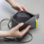 Pouch + strap basic classic thin - taupe - VIVI MARI