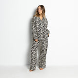 Pyjama Set (Pants + Shirt long sleeve) - leo splashes black/sand - VIVI MARI