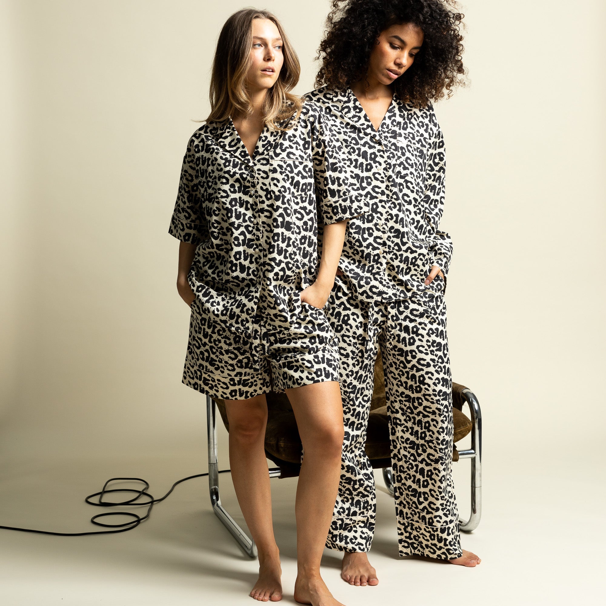 Pyjama Shorts - leo splashes black/sand - VIVI MARI