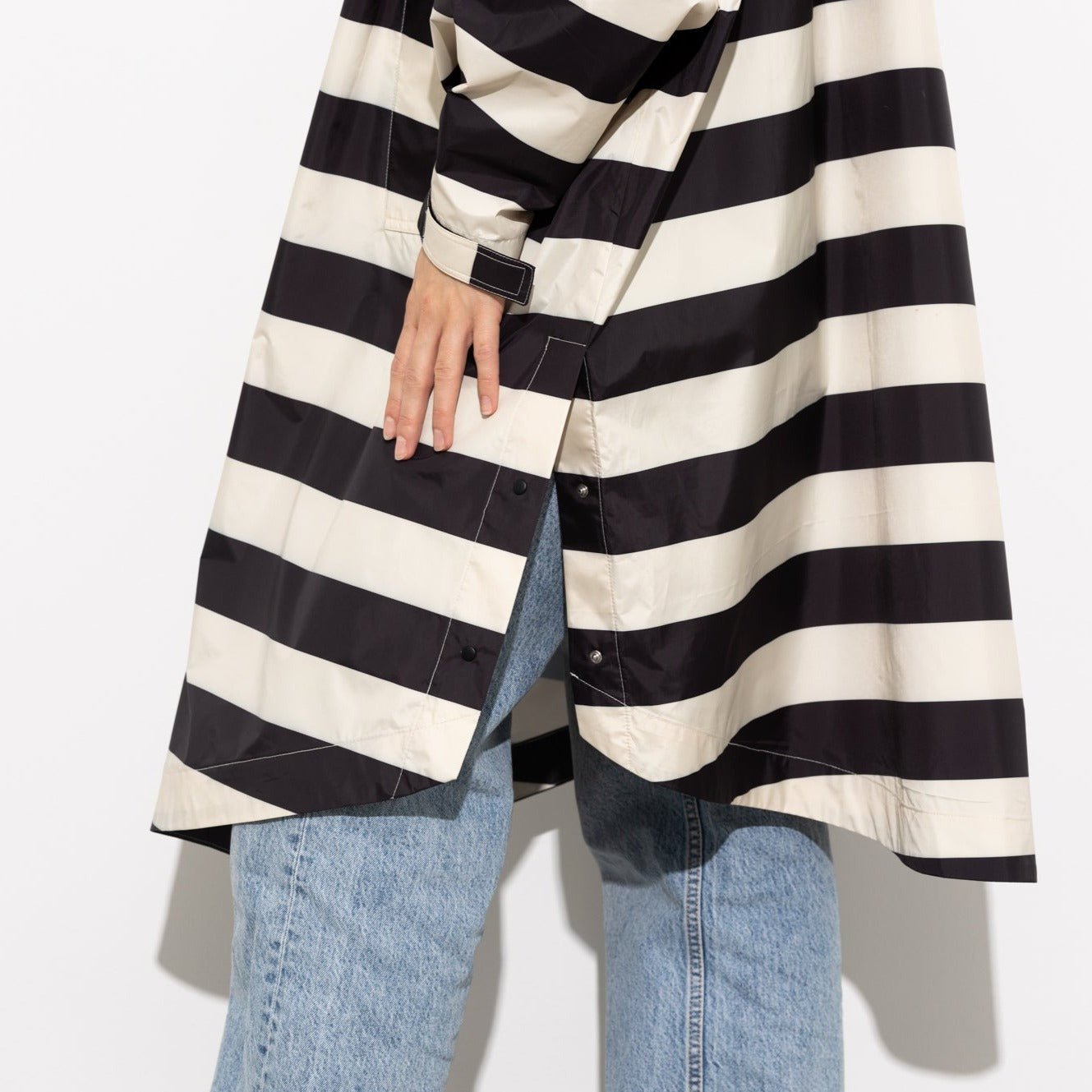 Raincoat bold stripes - black/sand - VIVI MARI