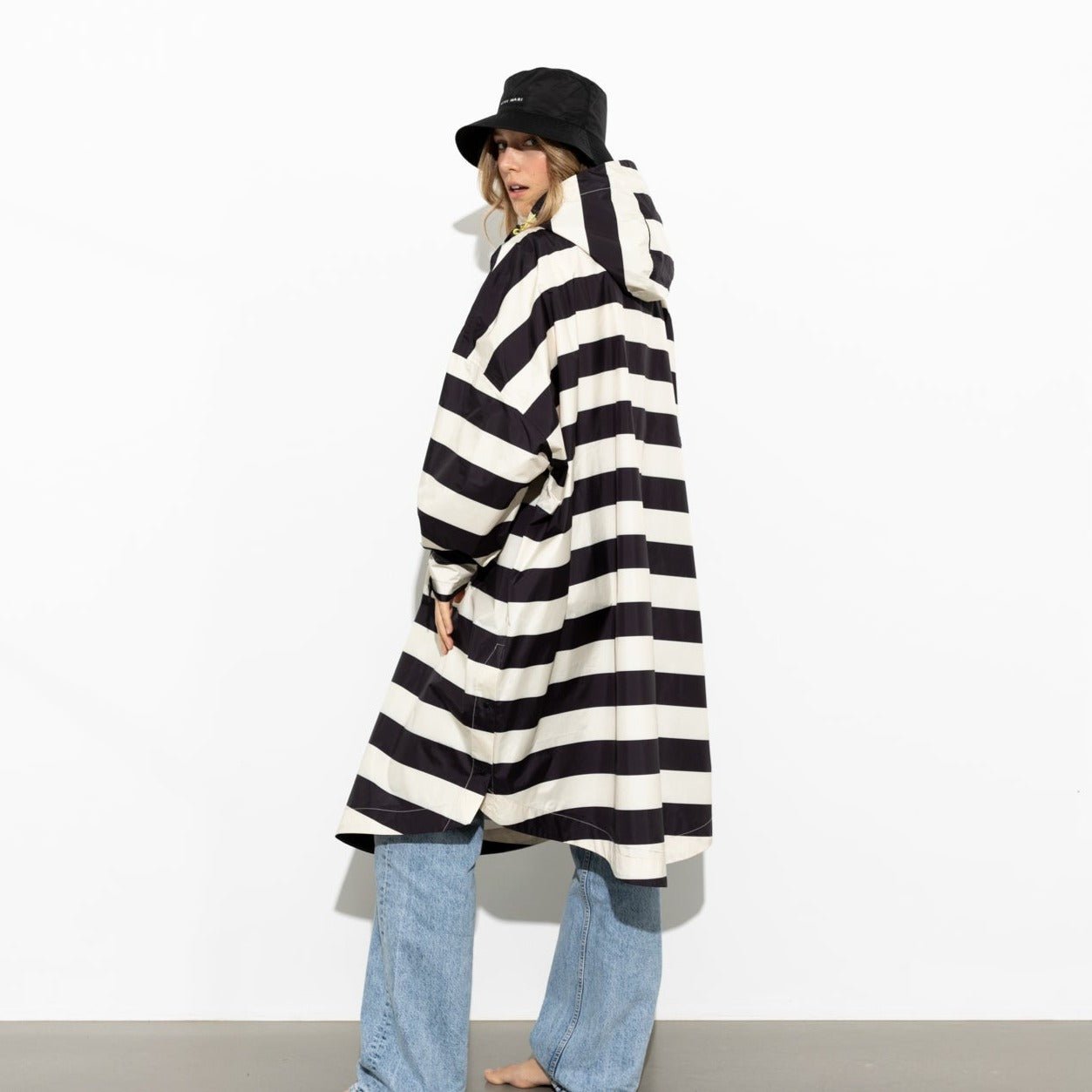 Raincoat bold stripes - black/sand - VIVI MARI