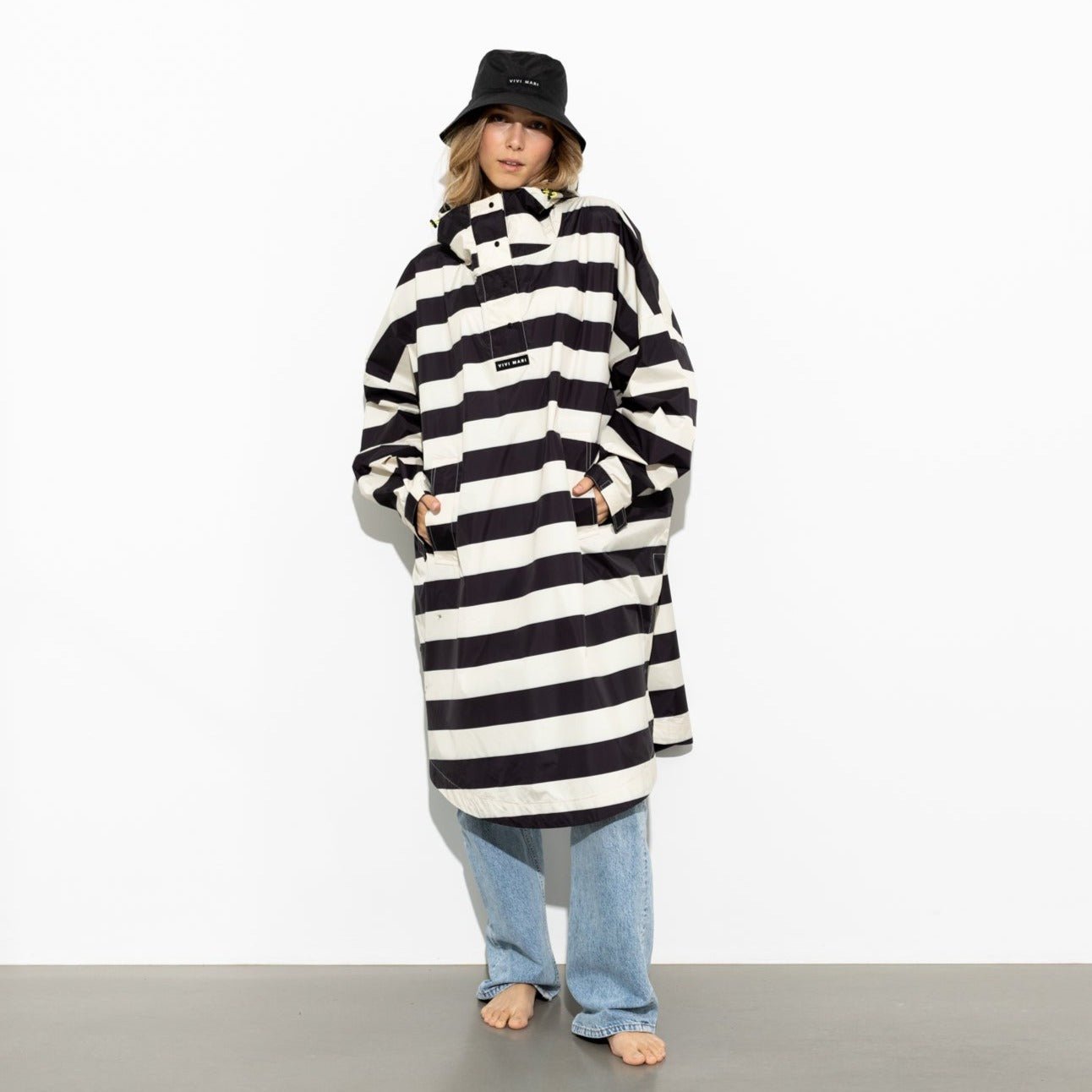 Raincoat bold stripes black sand VIVI MARI